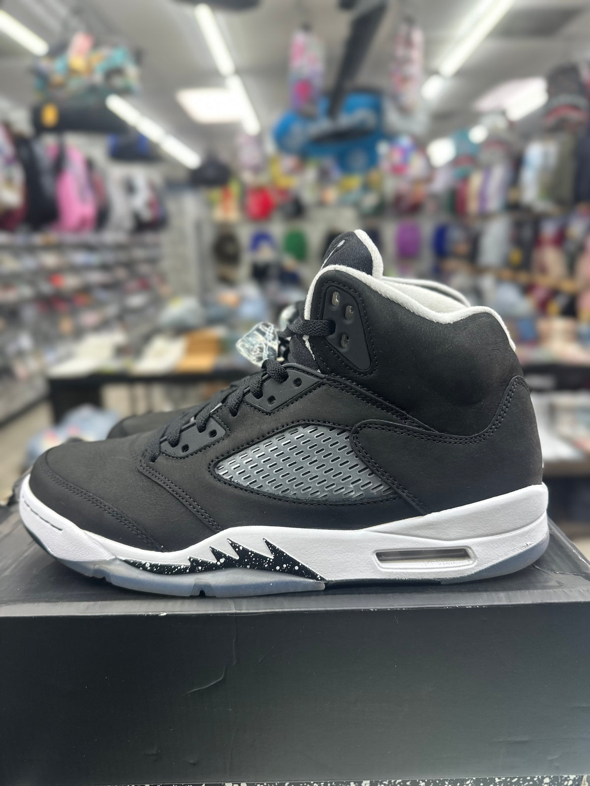 Air Jordan 5 Retro "MOONLIGHT" *Size 10.5 Preowned* CT4838-011