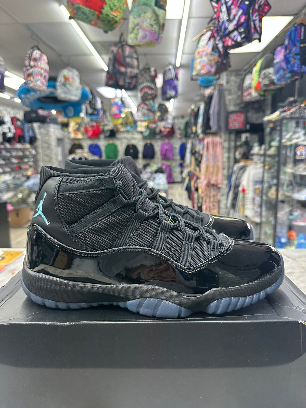 Air Jordan 11 Retro "Gamma Blue" *Size 13 Preowned* CT8012-047