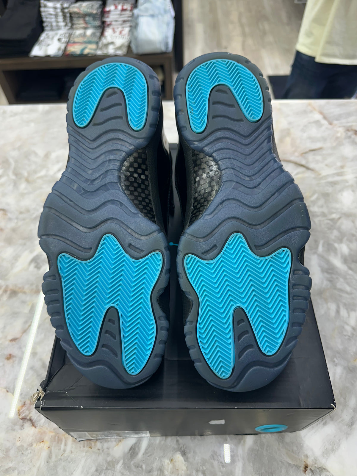 Air Jordan 11 Retro "Gamma Blue" *Size 13 Preowned* CT8012-047