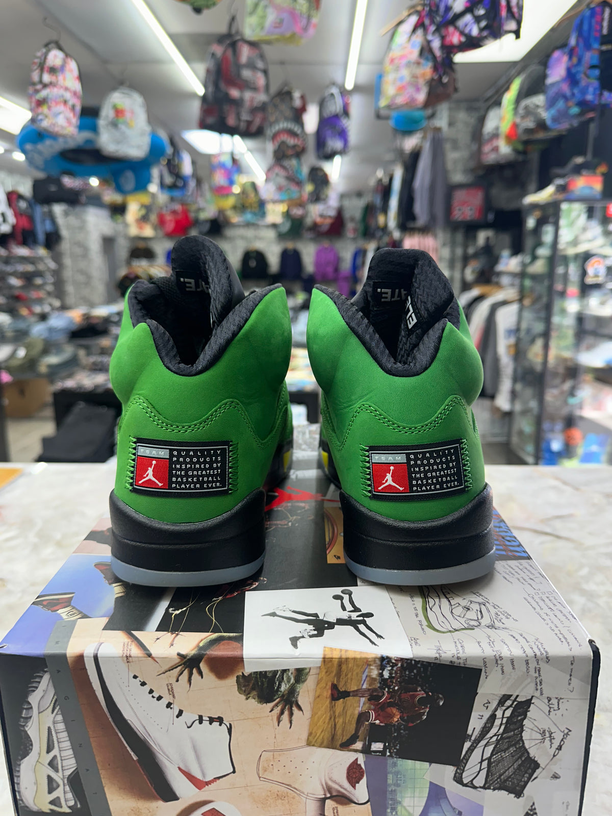 Air Jordan 5 Retro "SE Oregon" *Size 11 Preowned* CK6631-307