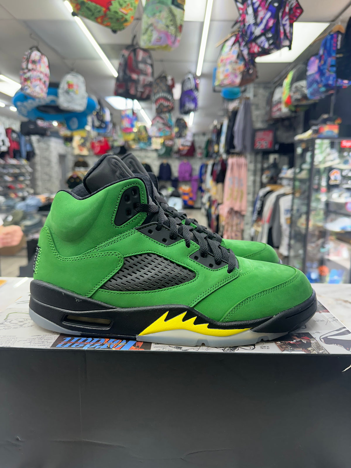 Air Jordan 5 Retro "SE Oregon" *Size 11 Preowned* CK6631-307