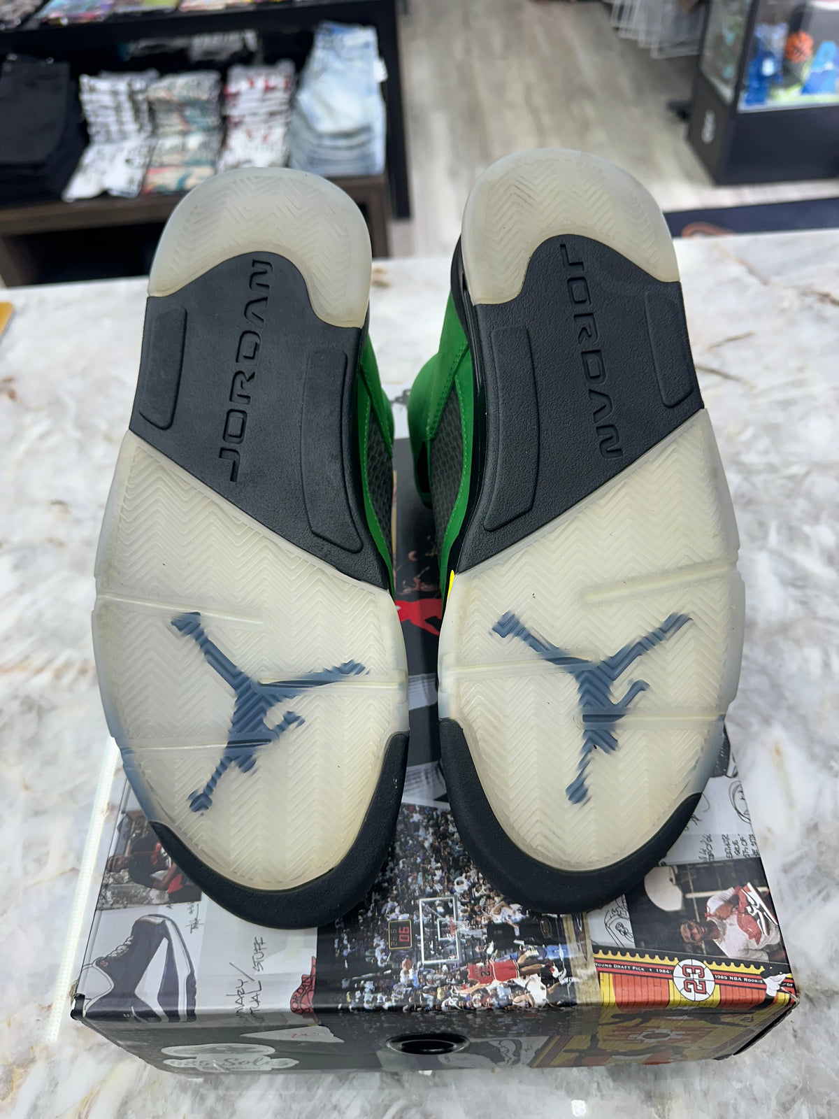 Air Jordan 5 Retro "SE Oregon" *Size 11 Preowned* CK6631-307