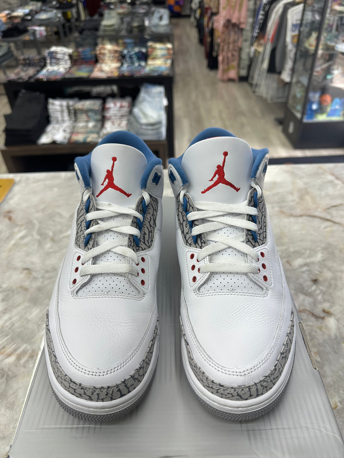 Air Jordan 3 Retro "True Blue" *Size 10.5 Preowned* IF4396-104