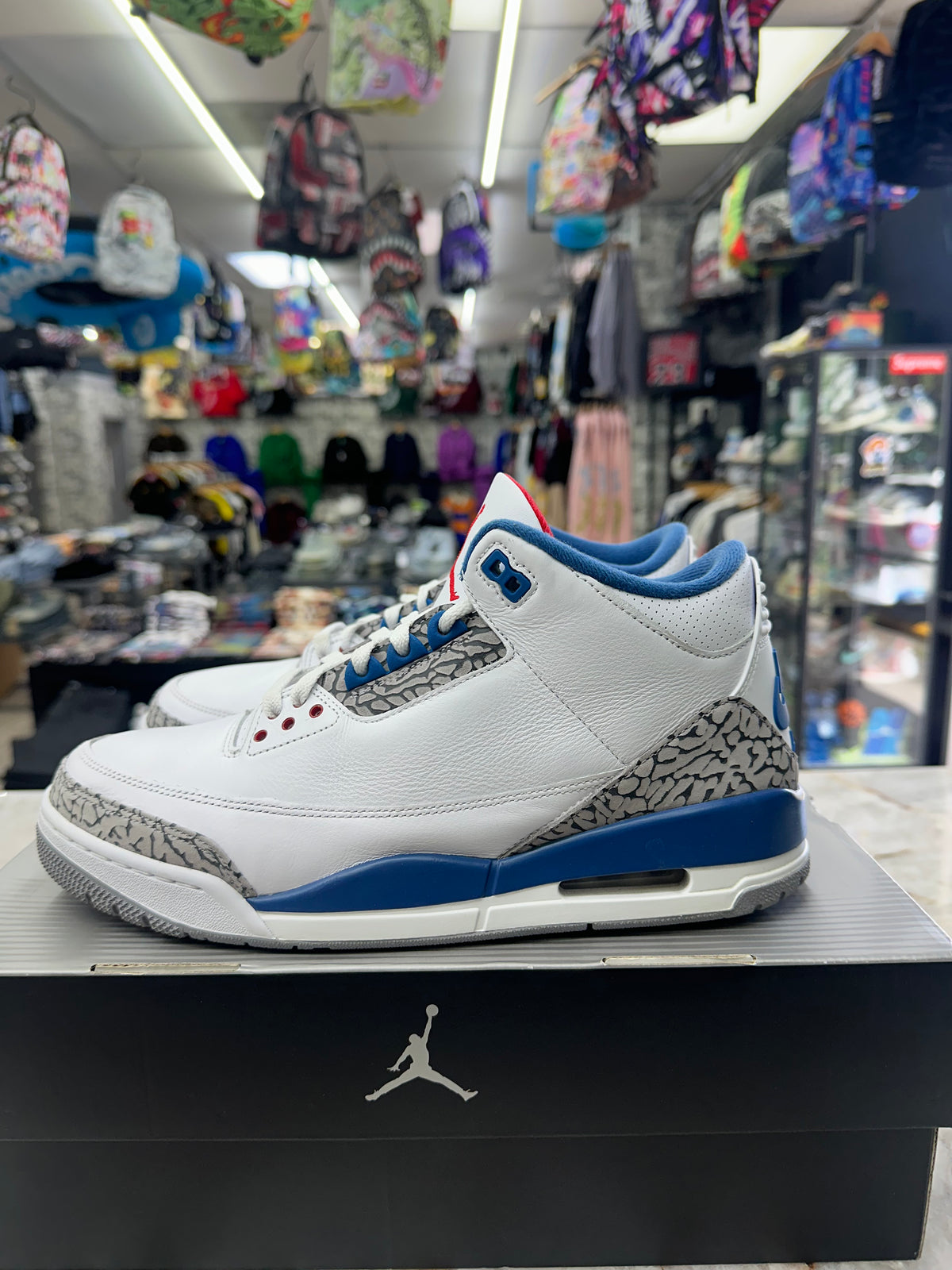 Air Jordan 3 Retro "True Blue" *Size 10.5 Preowned* IF4396-104