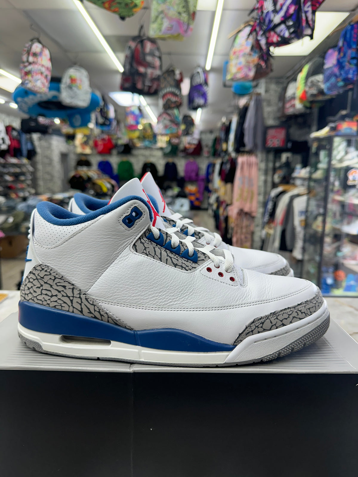 Air Jordan 3 Retro "True Blue" *Size 10.5 Preowned* IF4396-104