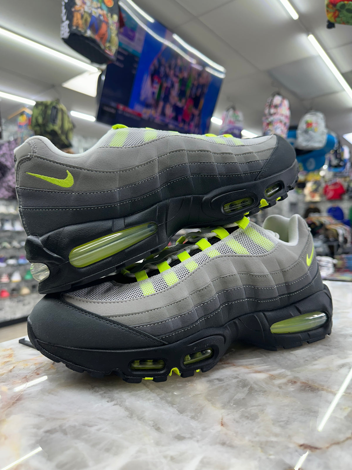 Nike Air Max 95 OG “Big Bubble Neon” HM4740-001