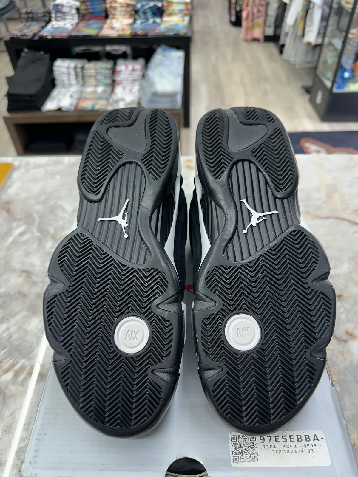 Air Jordan 14 Retro "Black White" *Size 10 Preowned* 487471-016