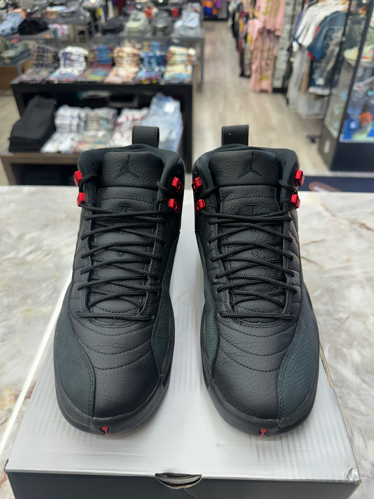 Air Jordan 12 Retro "Bloodline" *Size 8.5 Preowned* CT8013-003
