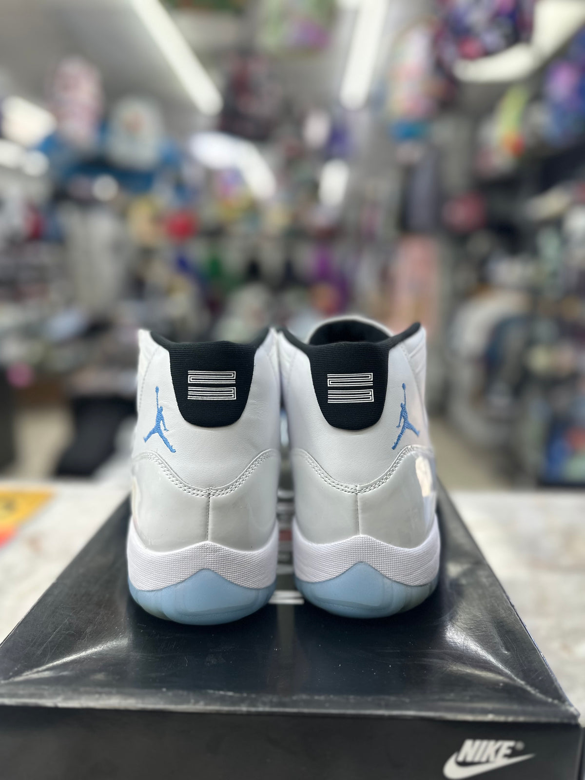 Air Jordan 11 Retro "Legend Blue" *Size 12.5 Preowned* CT8012-104