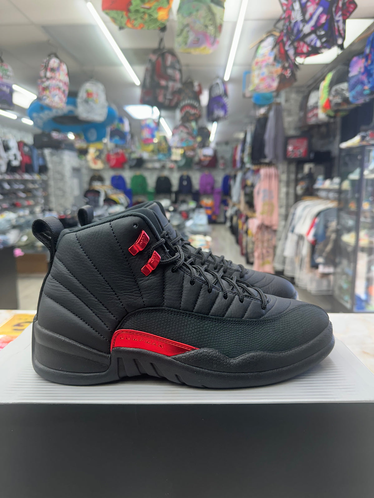 Air Jordan 12 Retro "Bloodline" *Size 8.5 Preowned* CT8013-003