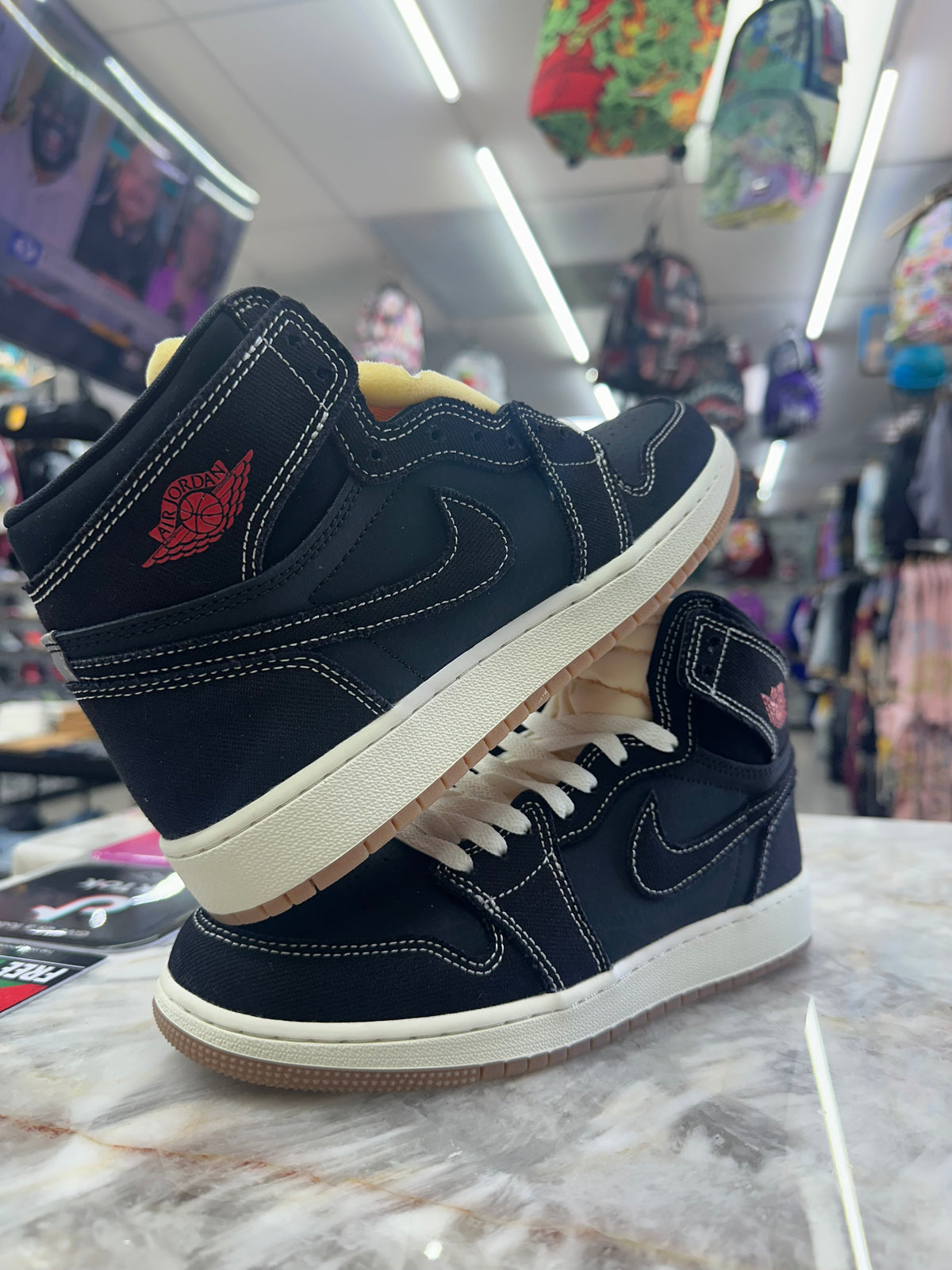 Air Jordan 1 Retro High OG "Flight Club" (GS) II9927-001