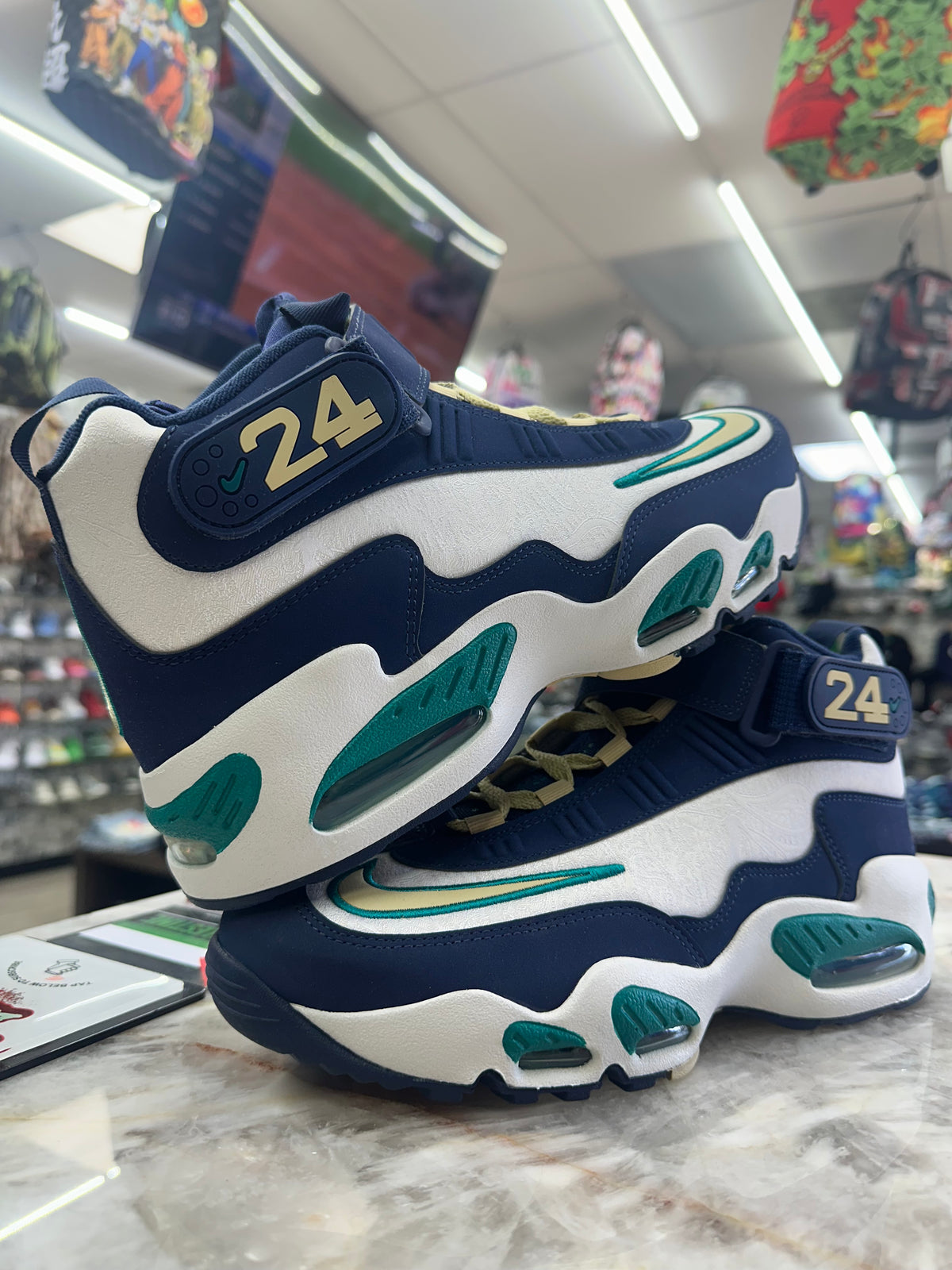 Nike Air Griffey Max 1 "Hall of Fame" (IV6299-410)