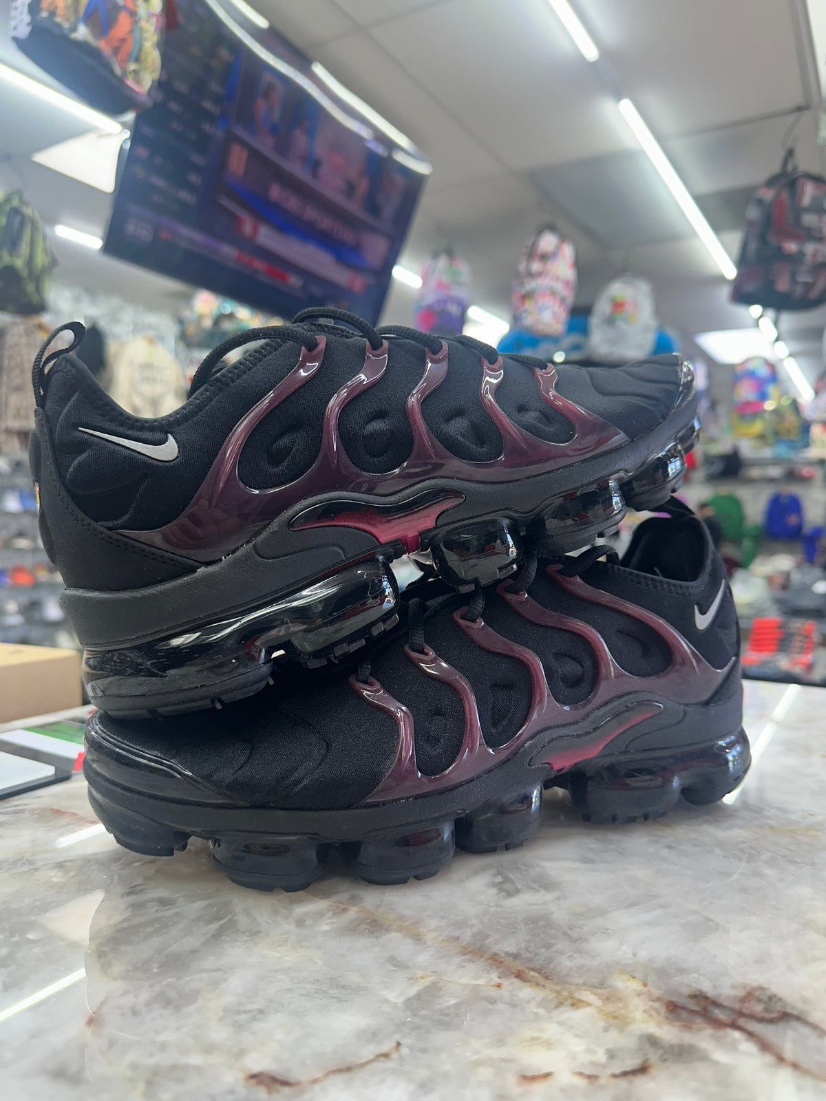 Nike Air VaporMax Plus "Black Noble Red" 924453-021
