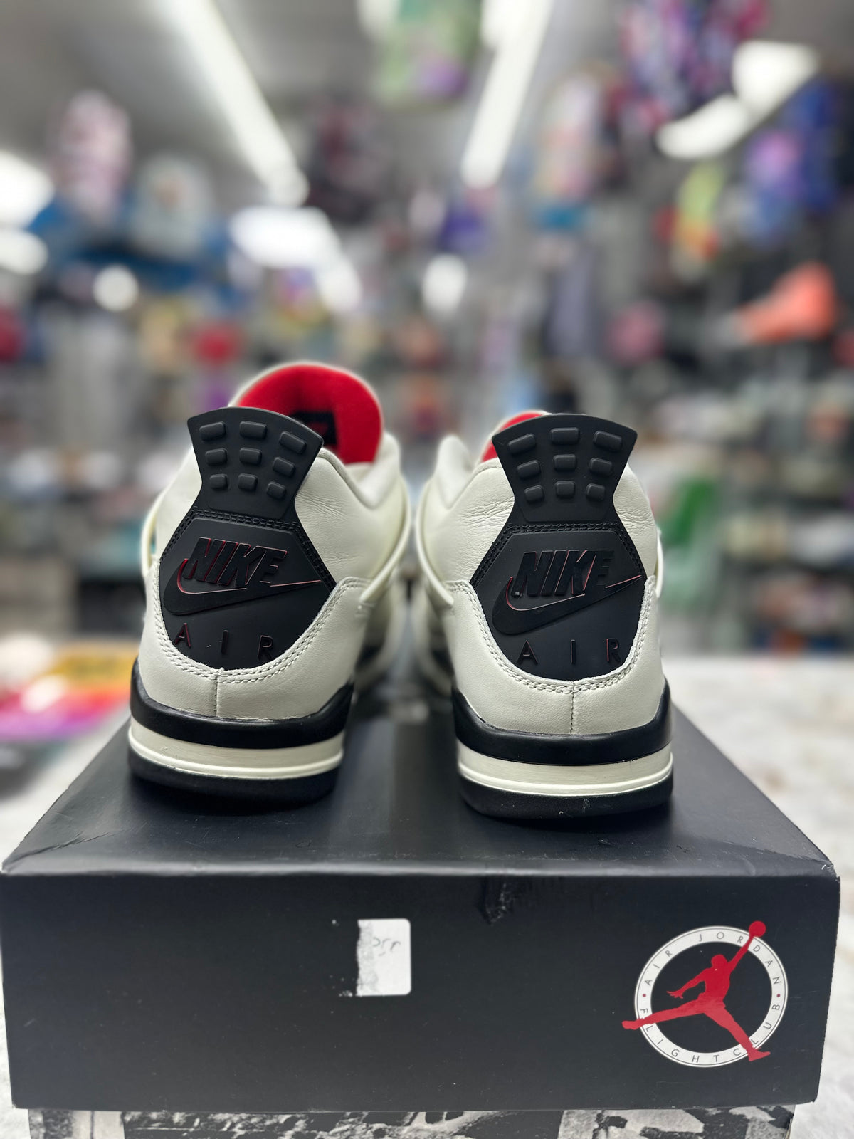 Air Jordan 4 Retro "Flight Club " *Size 10.5 Preowned* IM4002-100