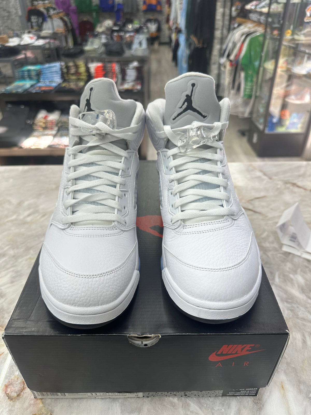 Air Jordan 5 Retro "White Metallic" *Size 11 Preowned* HQ7978-103