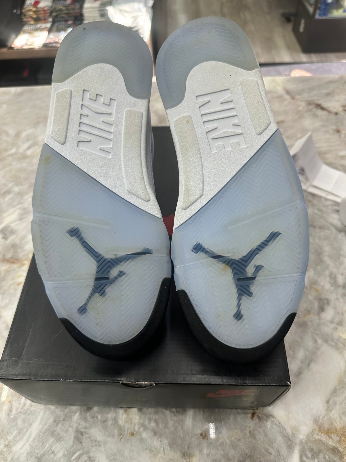 Air Jordan 5 Retro "White Metallic" *Size 11 Preowned* HQ7978-103