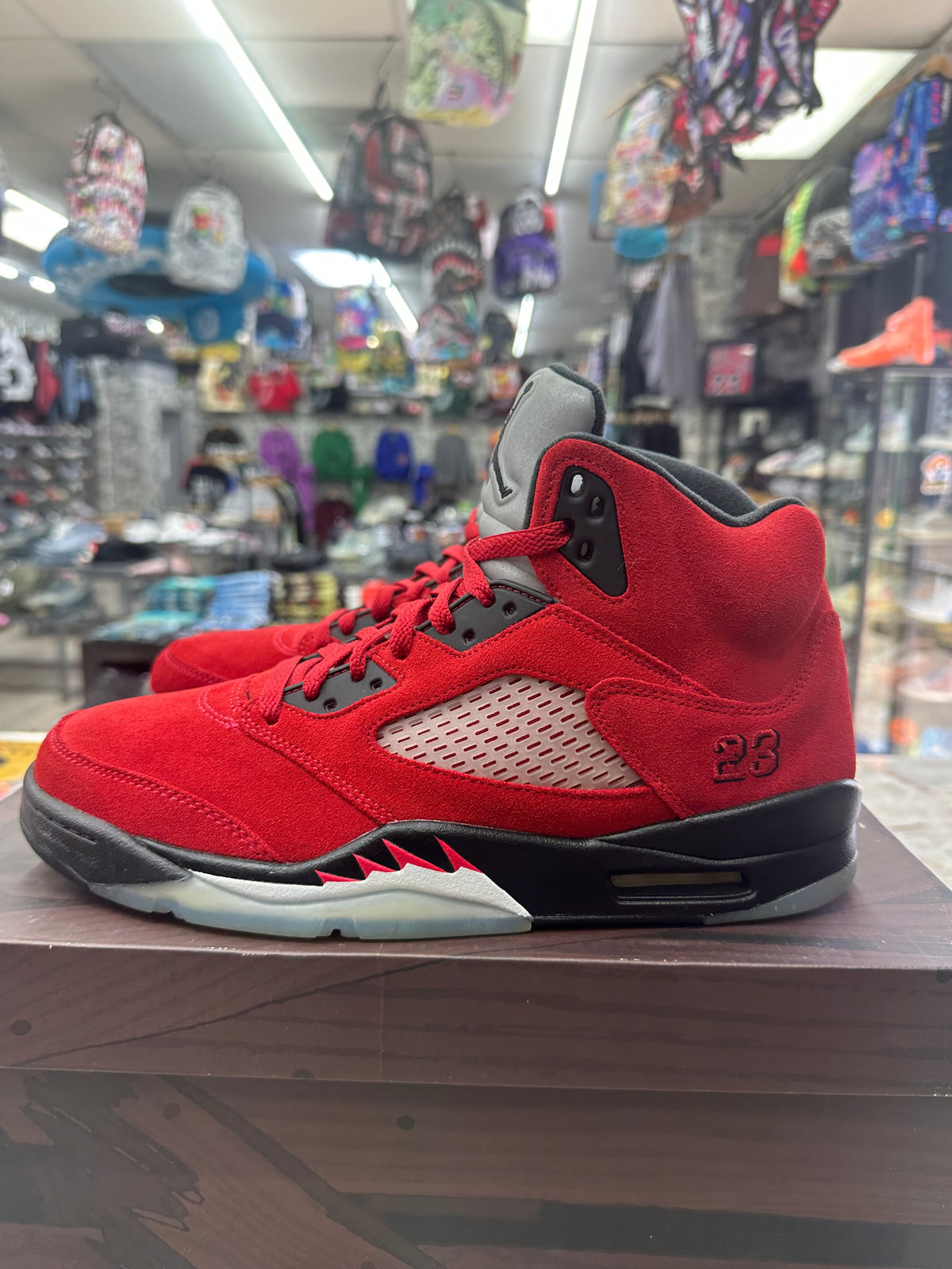 Air Jordan 5 Retro "Raging Bull Red" *Size 10.5 Preowned* DD0587-600