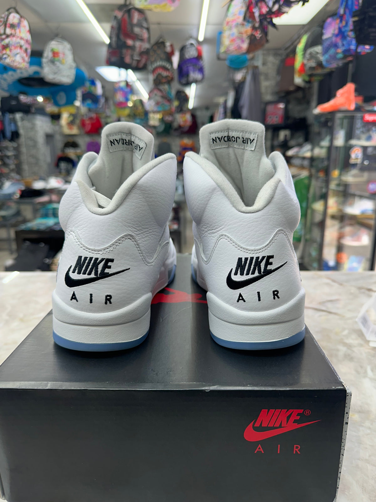 Air Jordan 5 Retro "White Metallic" *Size 10 Preowned* HQ7978-103