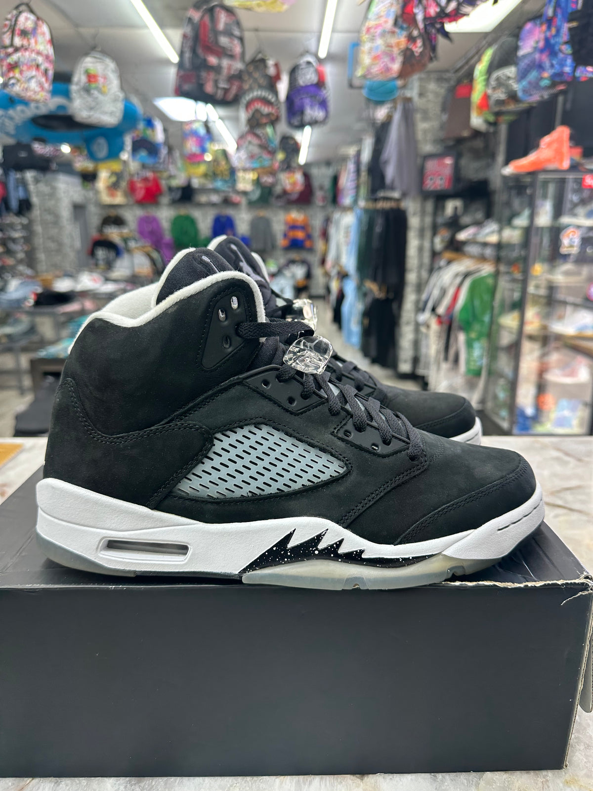 Air Jordan 5 Retro "Moonlight" *Size 10 Preowned* CT4838-011
