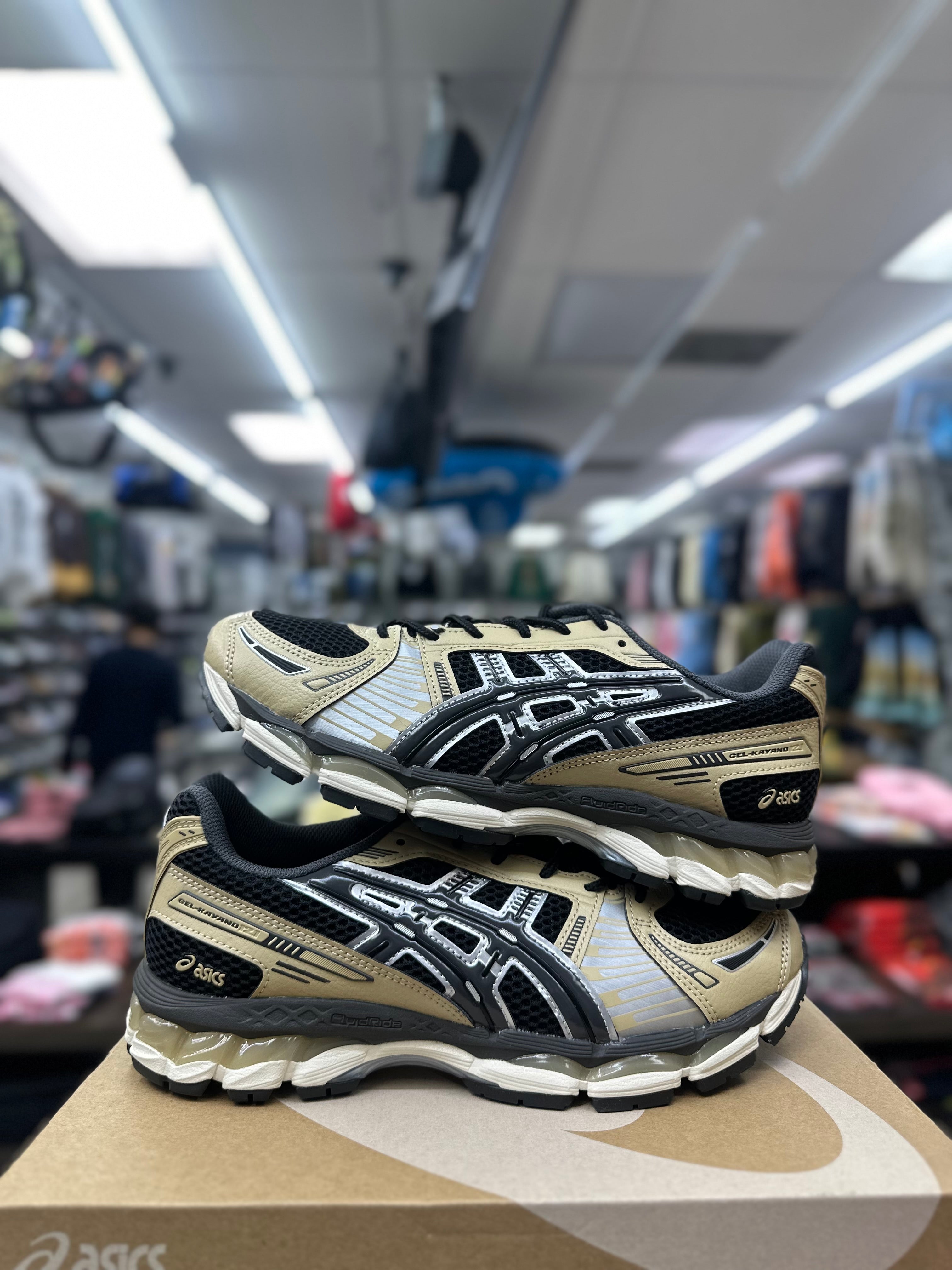Asics Gel-Kayano 12.1 “Black/Obsidian Grey” (1203A759-002)