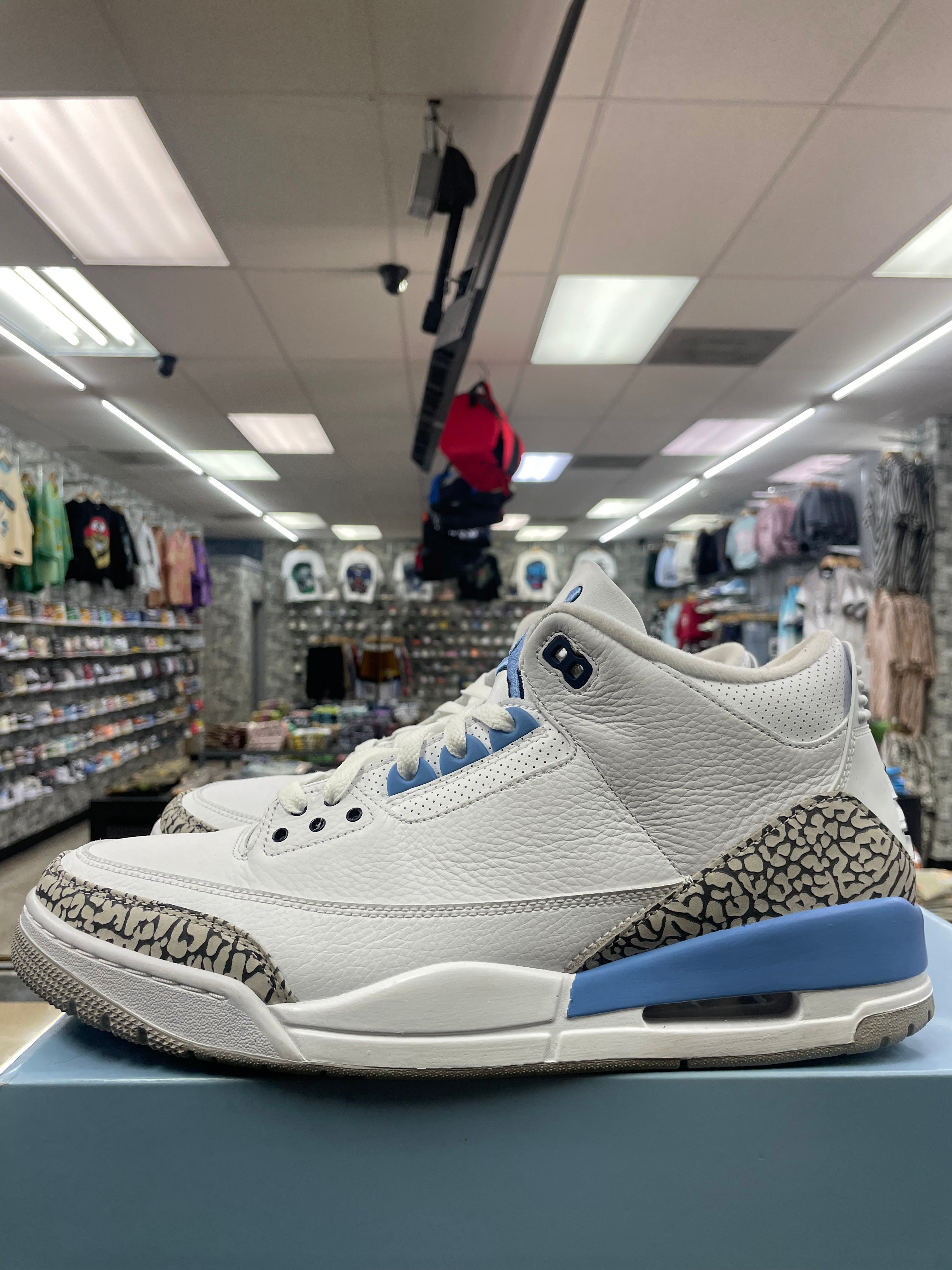 Air Jordan Retro 3 “Unc” *Size 13 Preowned*