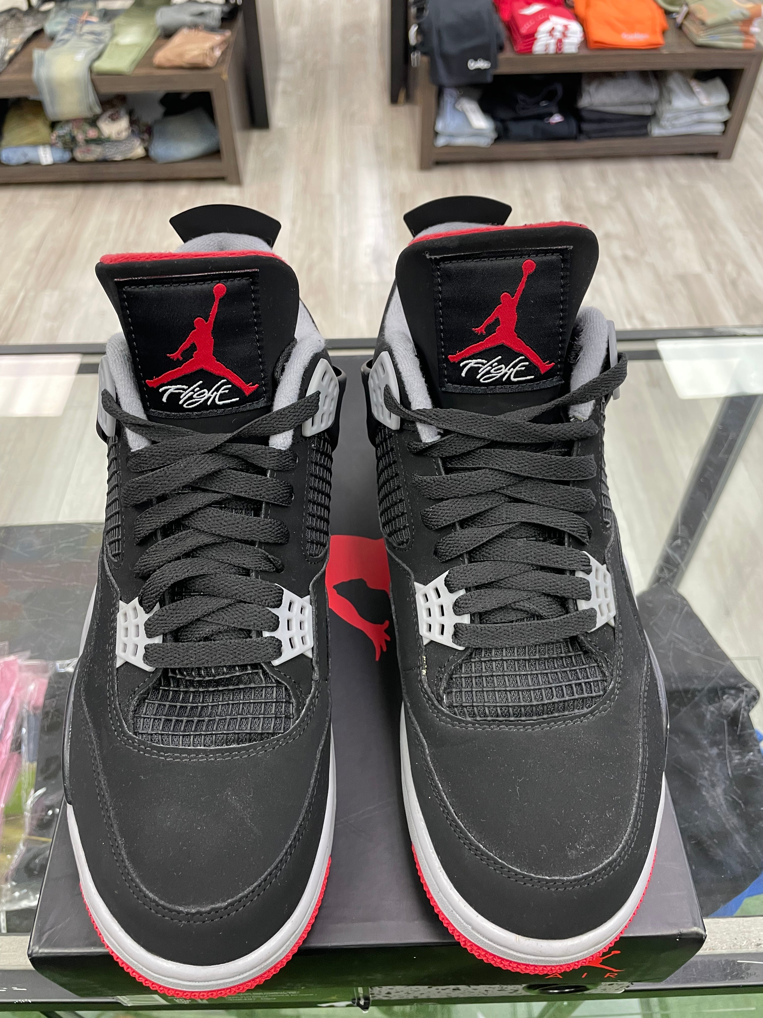 Air Jordan Retro 4 “Bred” *Size 10 Preowned*