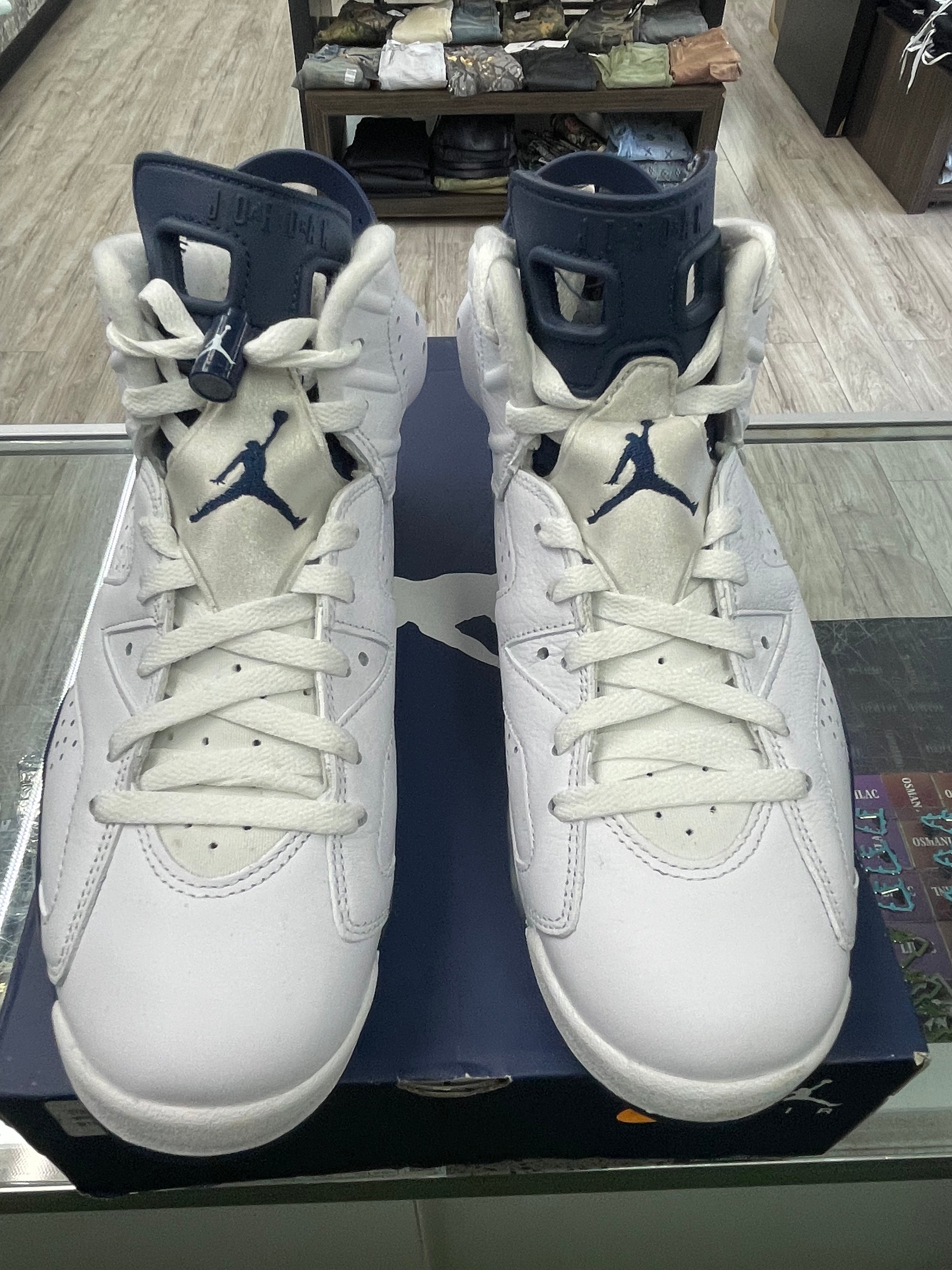 Air Jordan Retro 6 “Midnight Navy” *Size 8.5 Preowned*