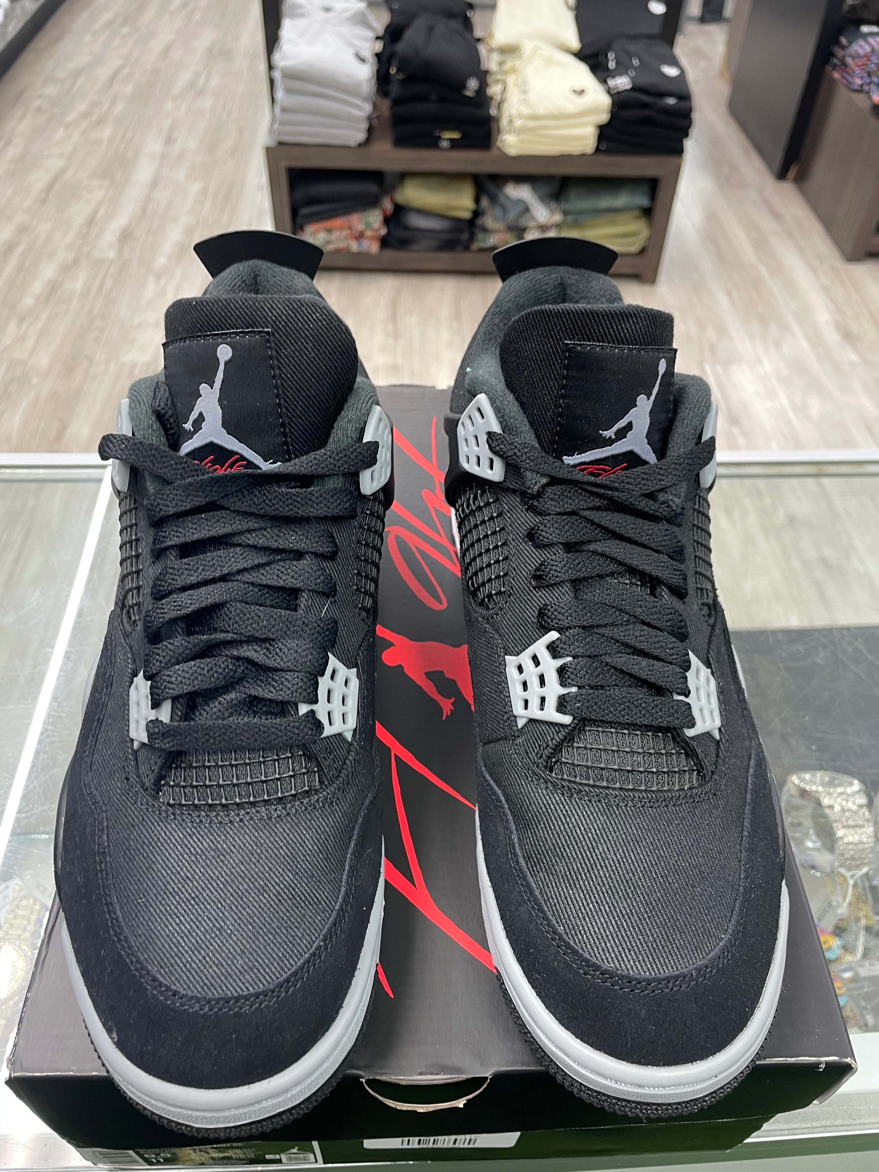 Air Jordan Retro 4 “Black Canvas” *Size 9.5 Preowned*