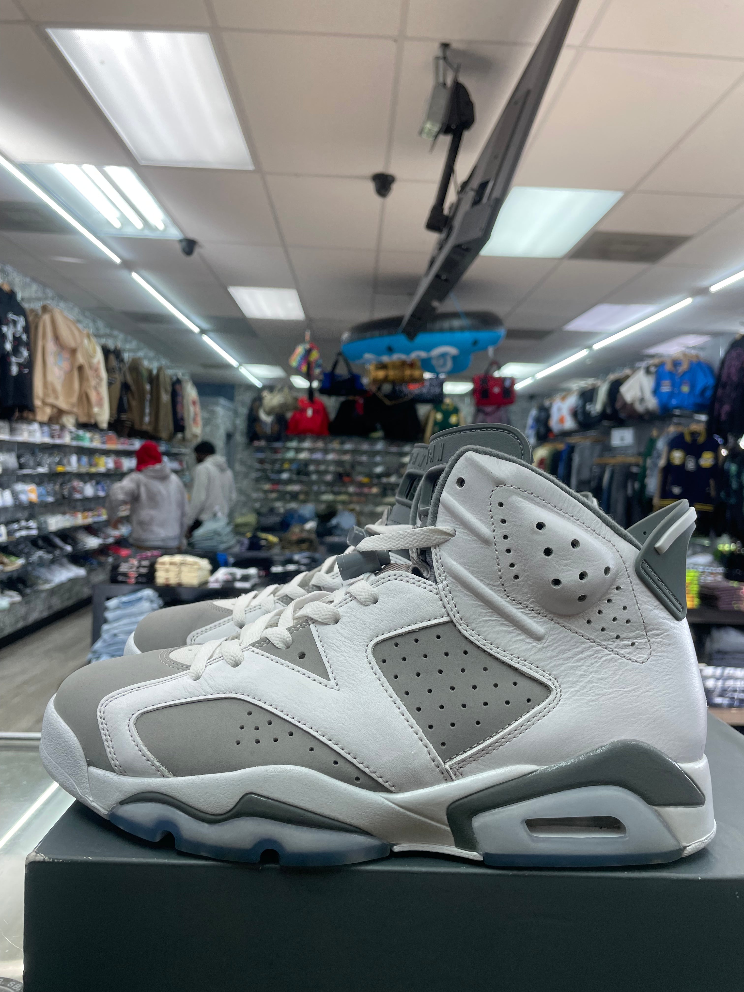 Air Jordan Retro 6 “Cool Grey” *Size 10 Preowned*