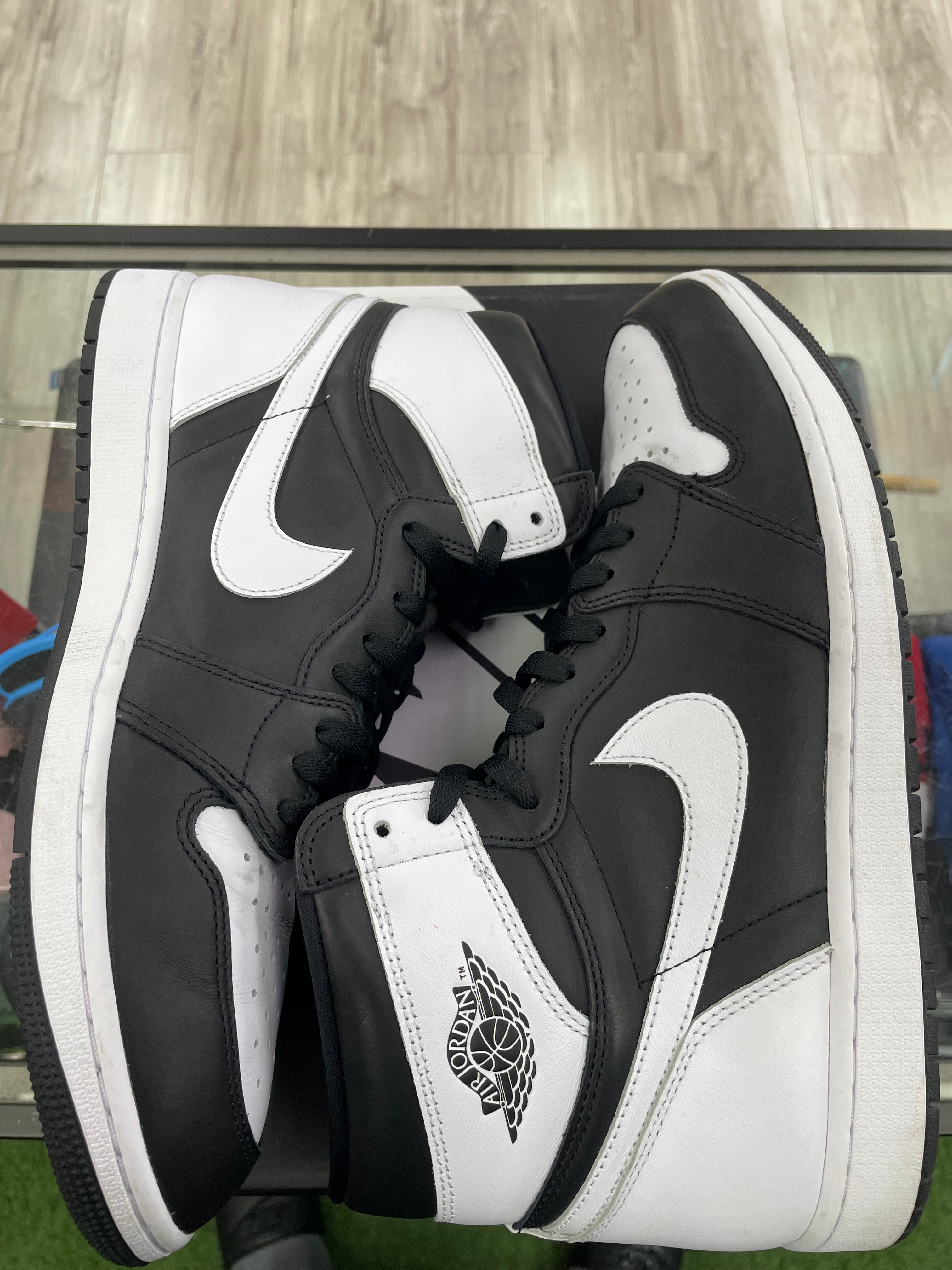 Air Jordan 1 “Black/White” *Size 13 Preowned*