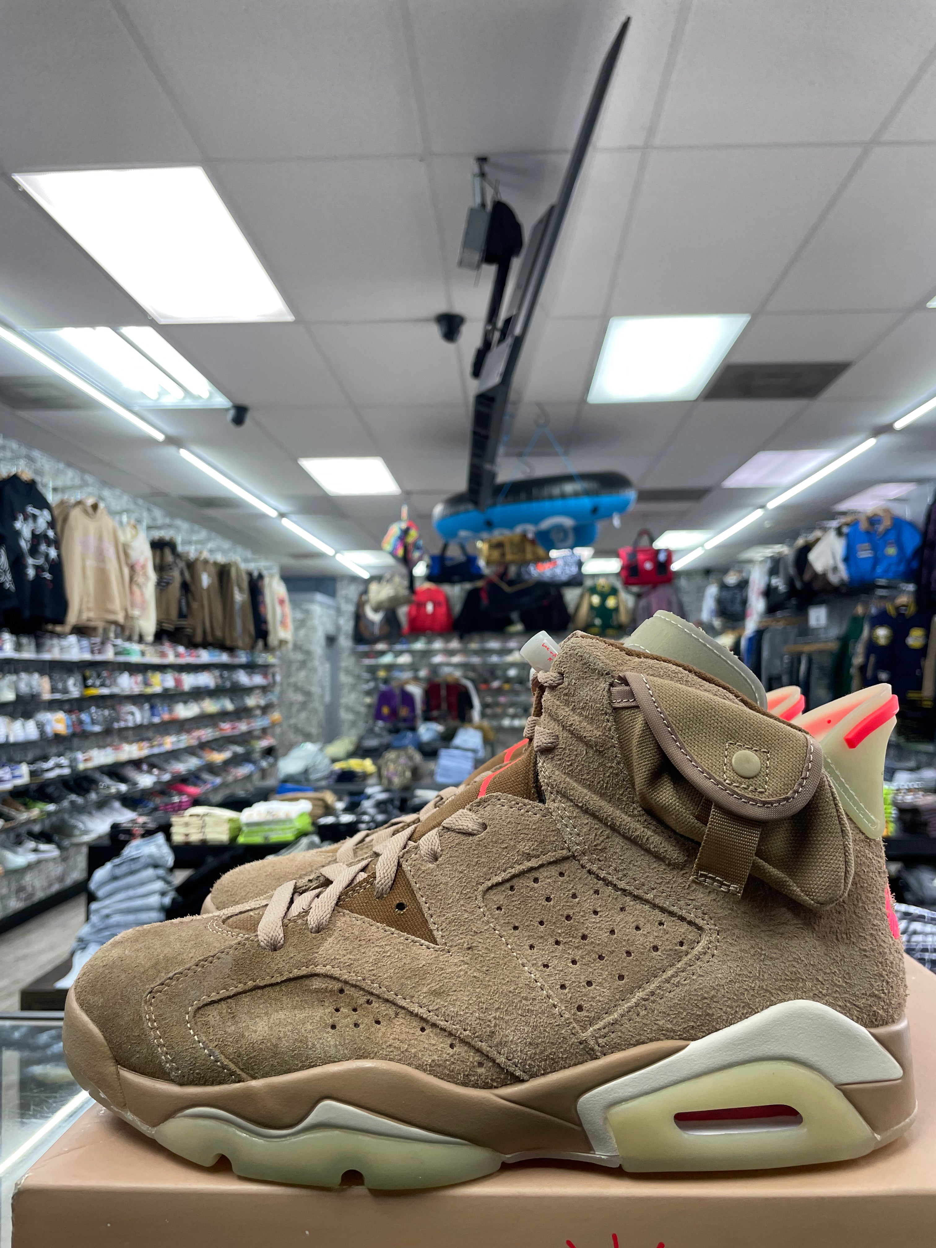 Air Jordan Retro 6 “Travis Scott British Khaki” *Size 9 Preowned*(Stained)