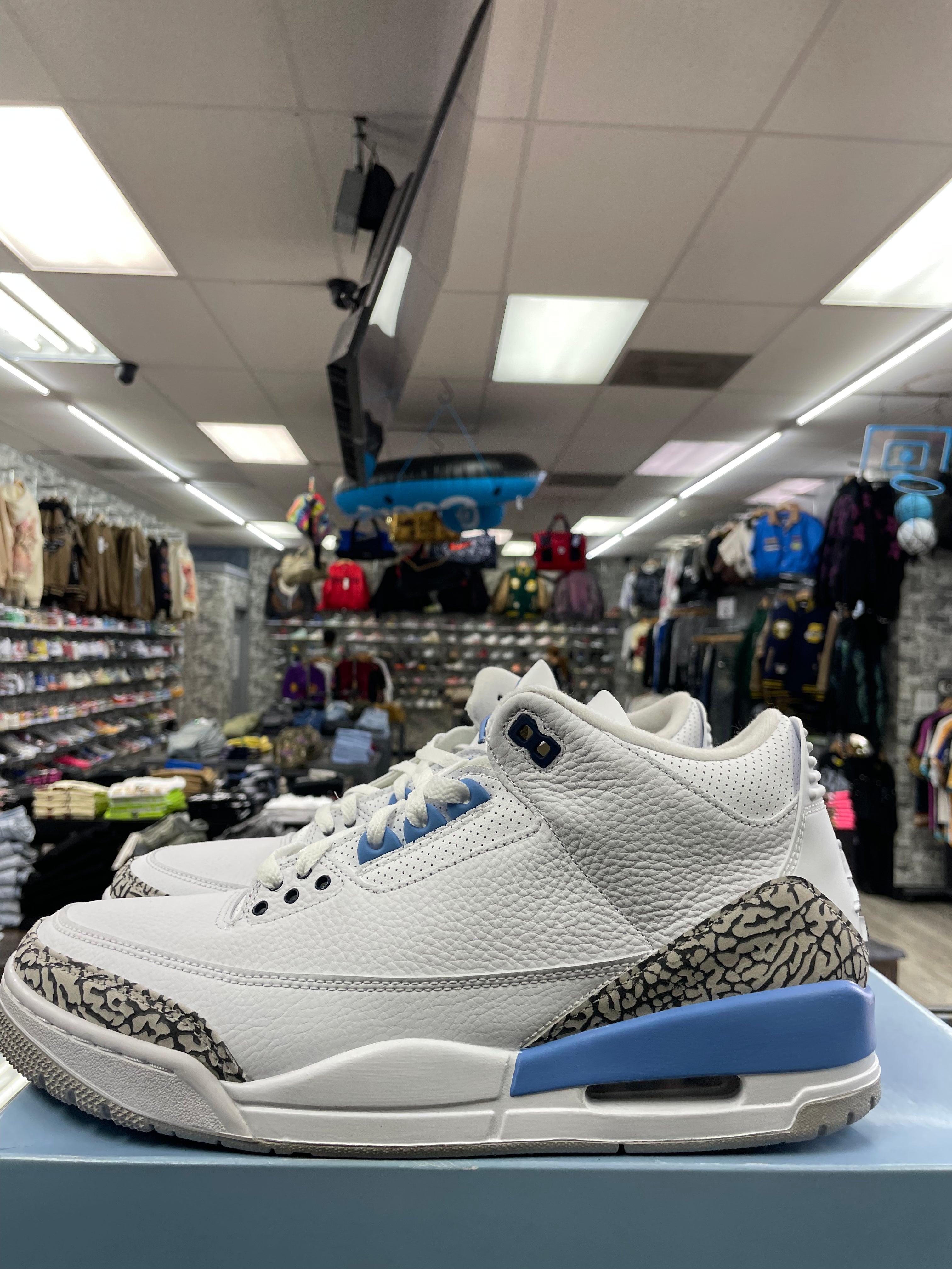 Air Jordan Retro 3 “Unc” *Size 12 Preowned*