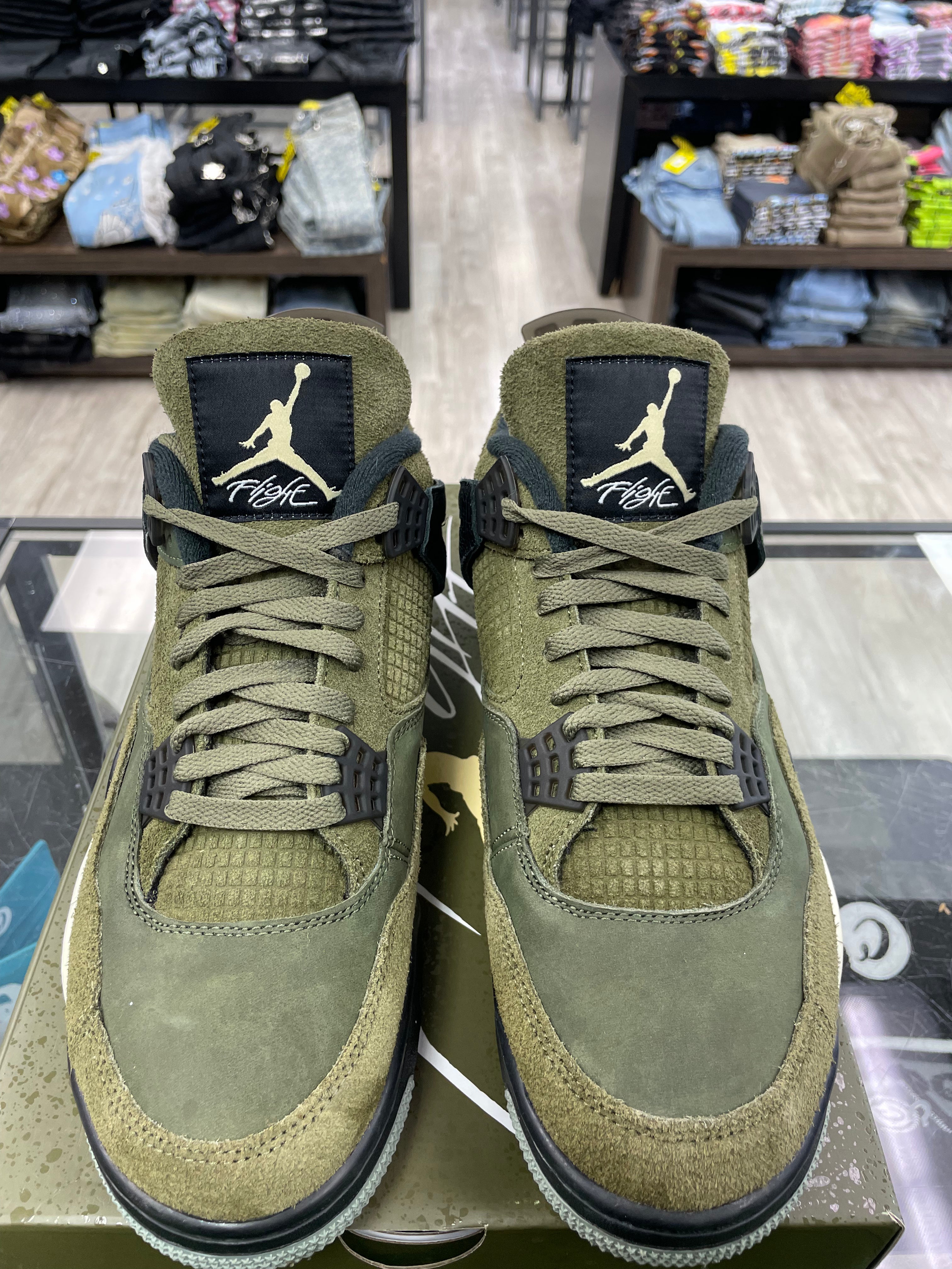 Air Jordan Retro 4 “Craft Medium Olive” *Size 10 Preowned*