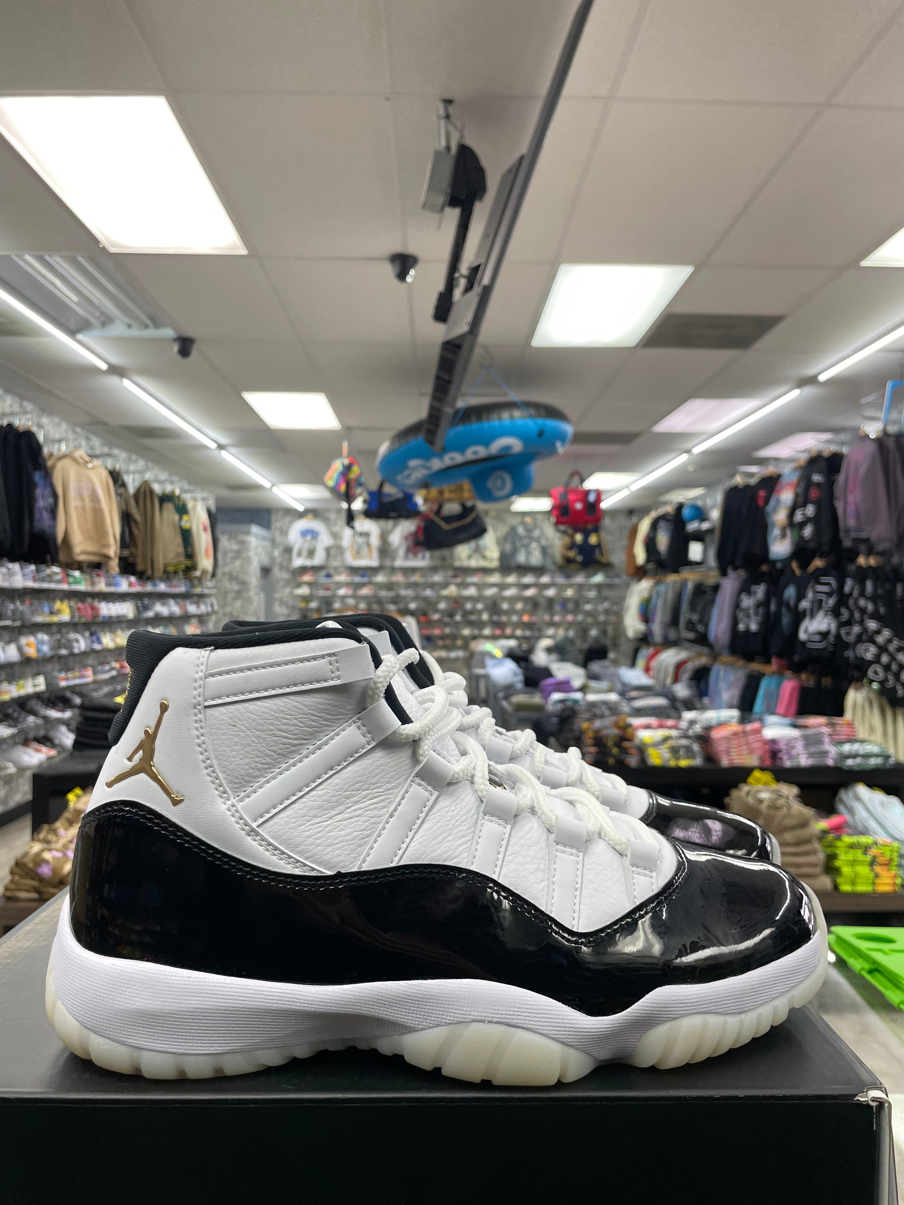 Air Jordan Retro 11 “Dmp Gratitude” *Size 10 Preowned*