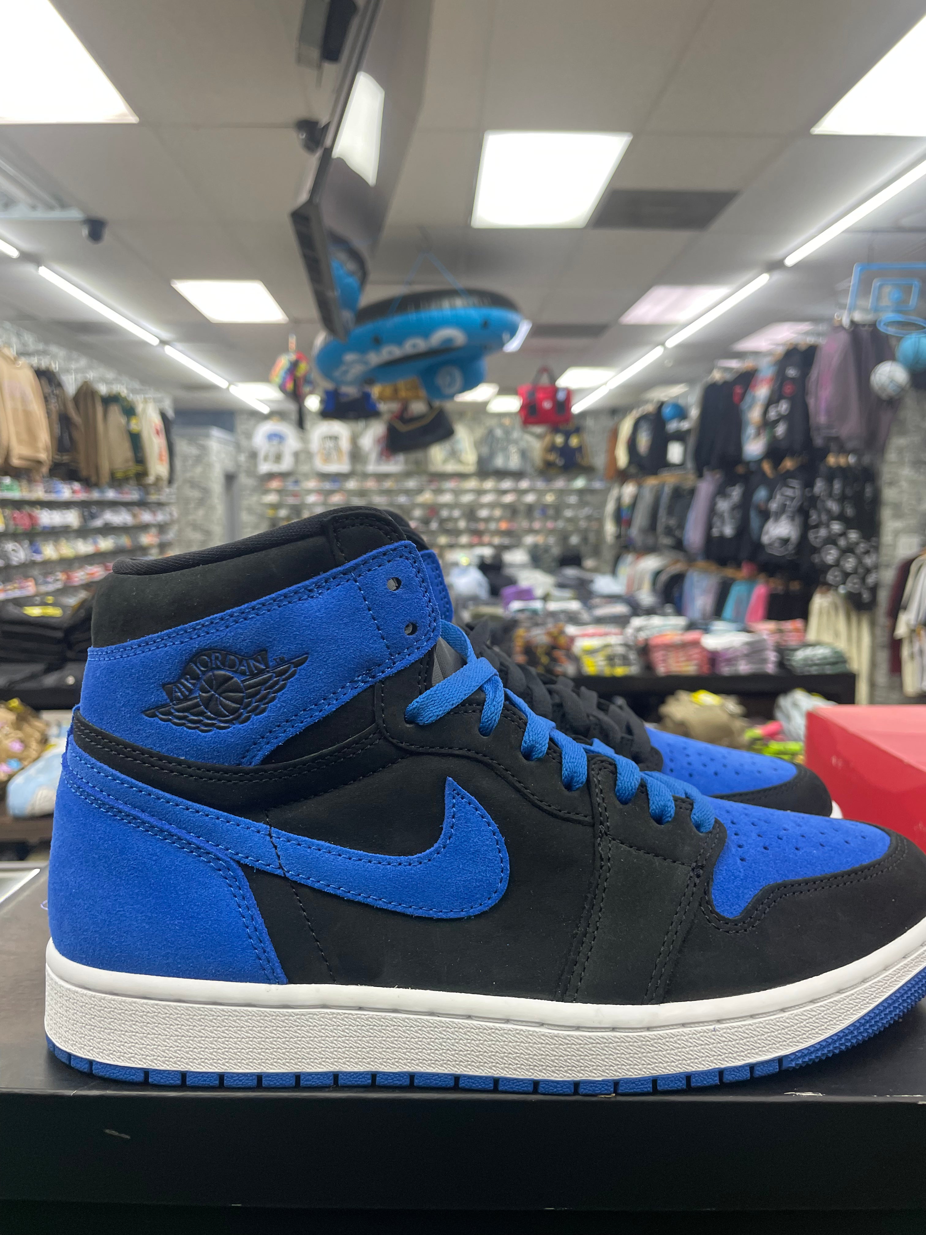 Air Jordan 1 “Royal Reimagined” *Size 10 Preowned*