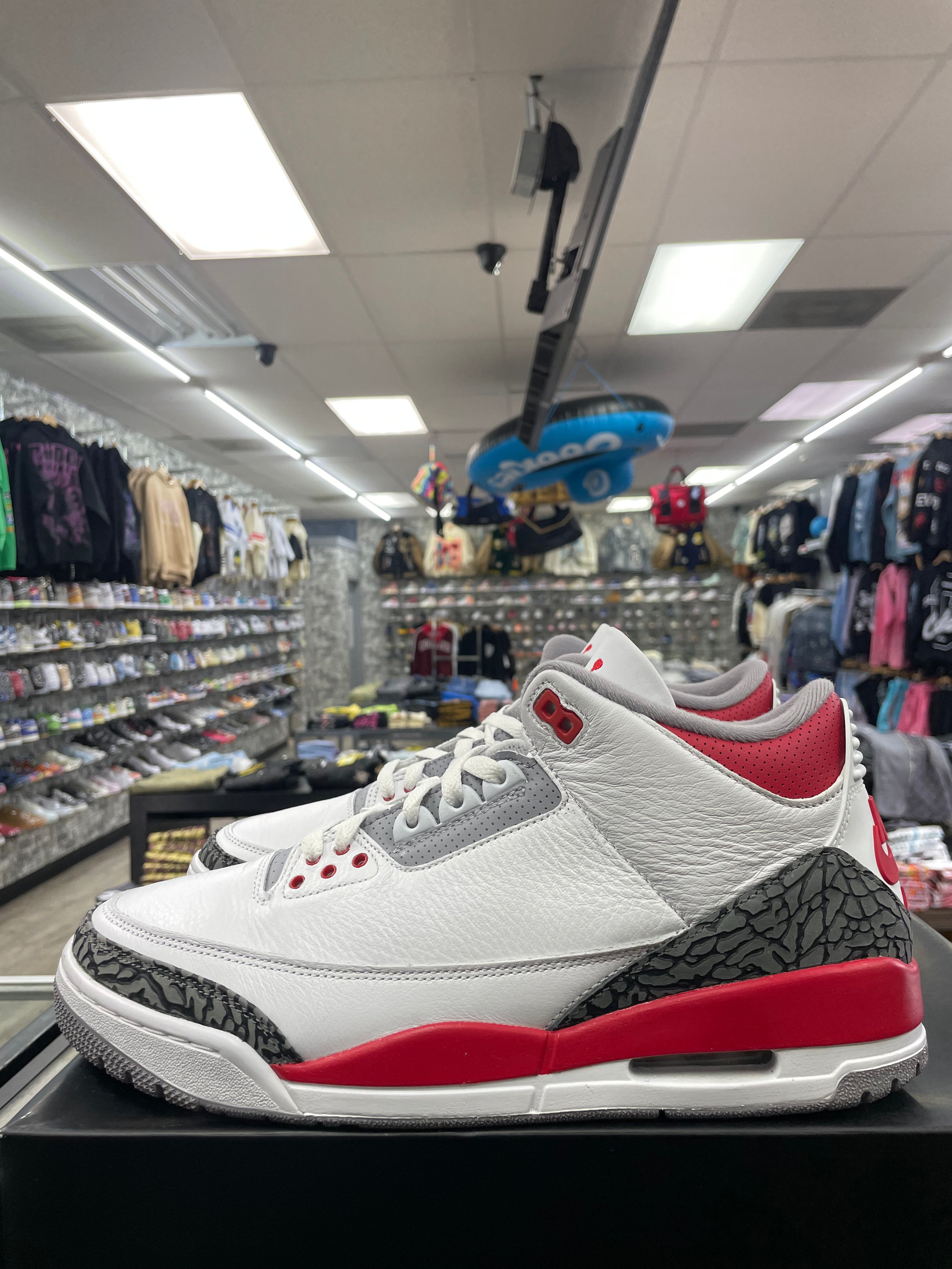 Air Jordan Retro 3 "Fire Red" *Size 11.5 Preowned*