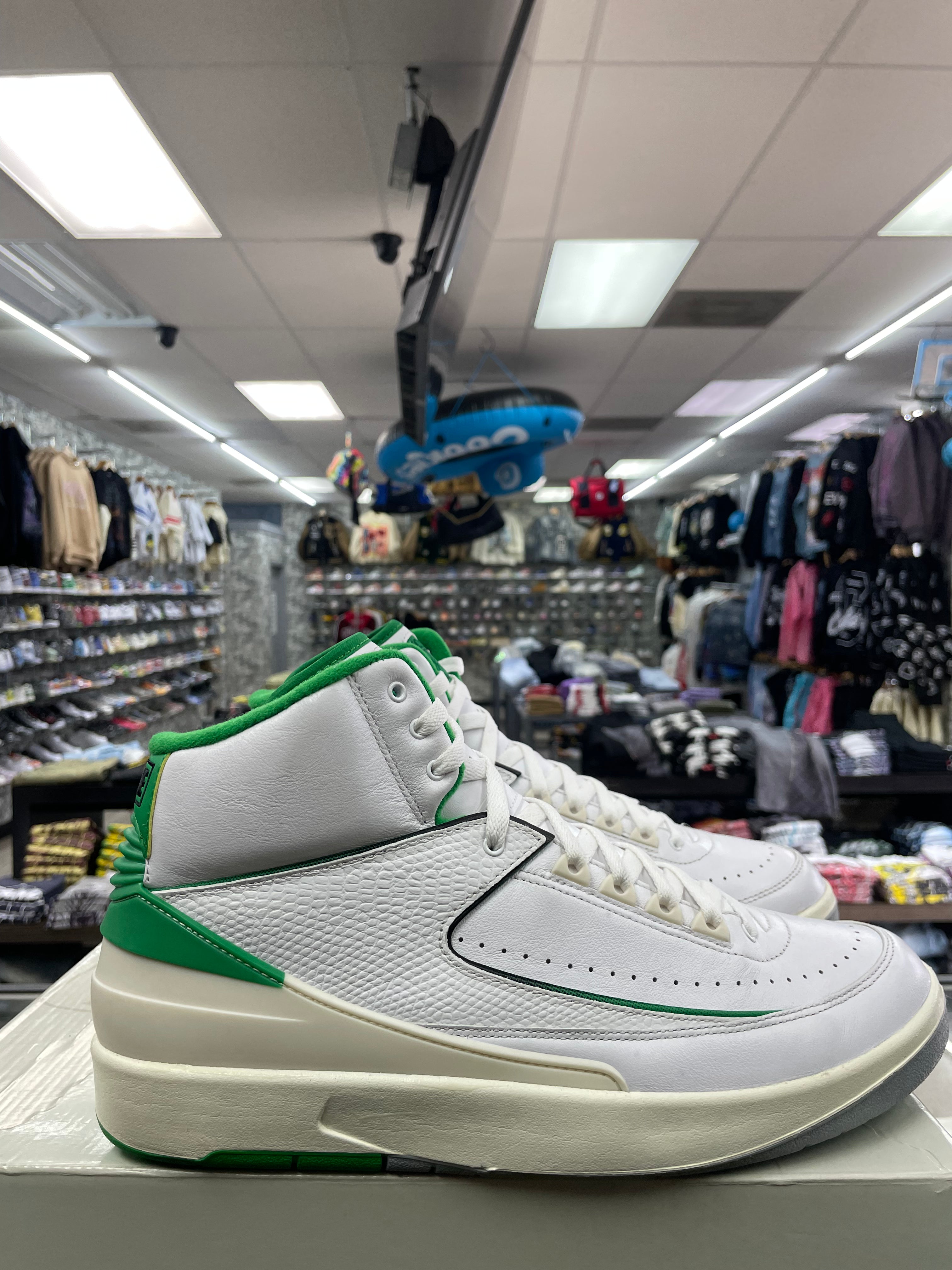 Air Jordan Retro 2 "Lucky Green" *Size 12 Preowned*