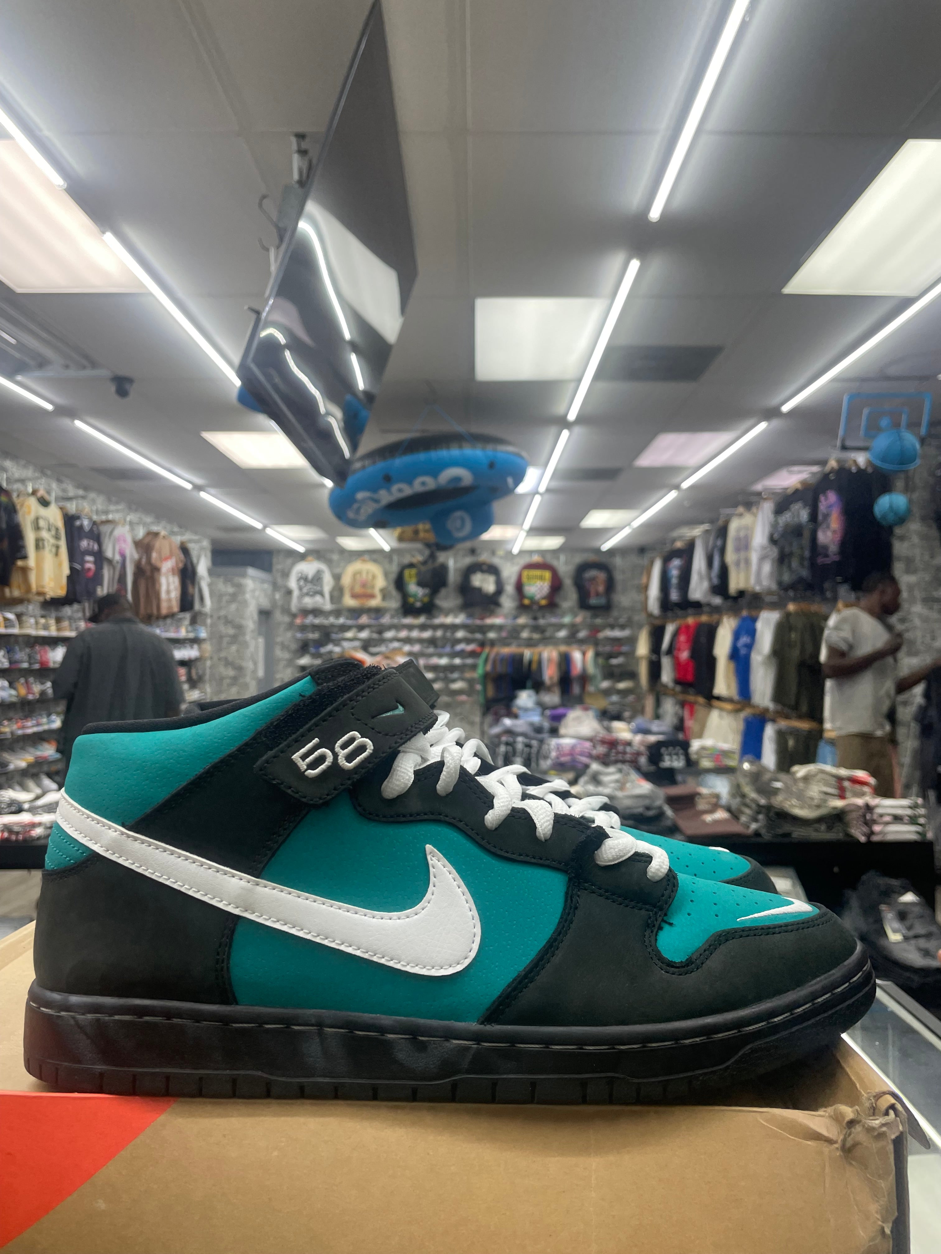 Nike Sb Dunk Mid “Griffey” *Size 12 Preowned*