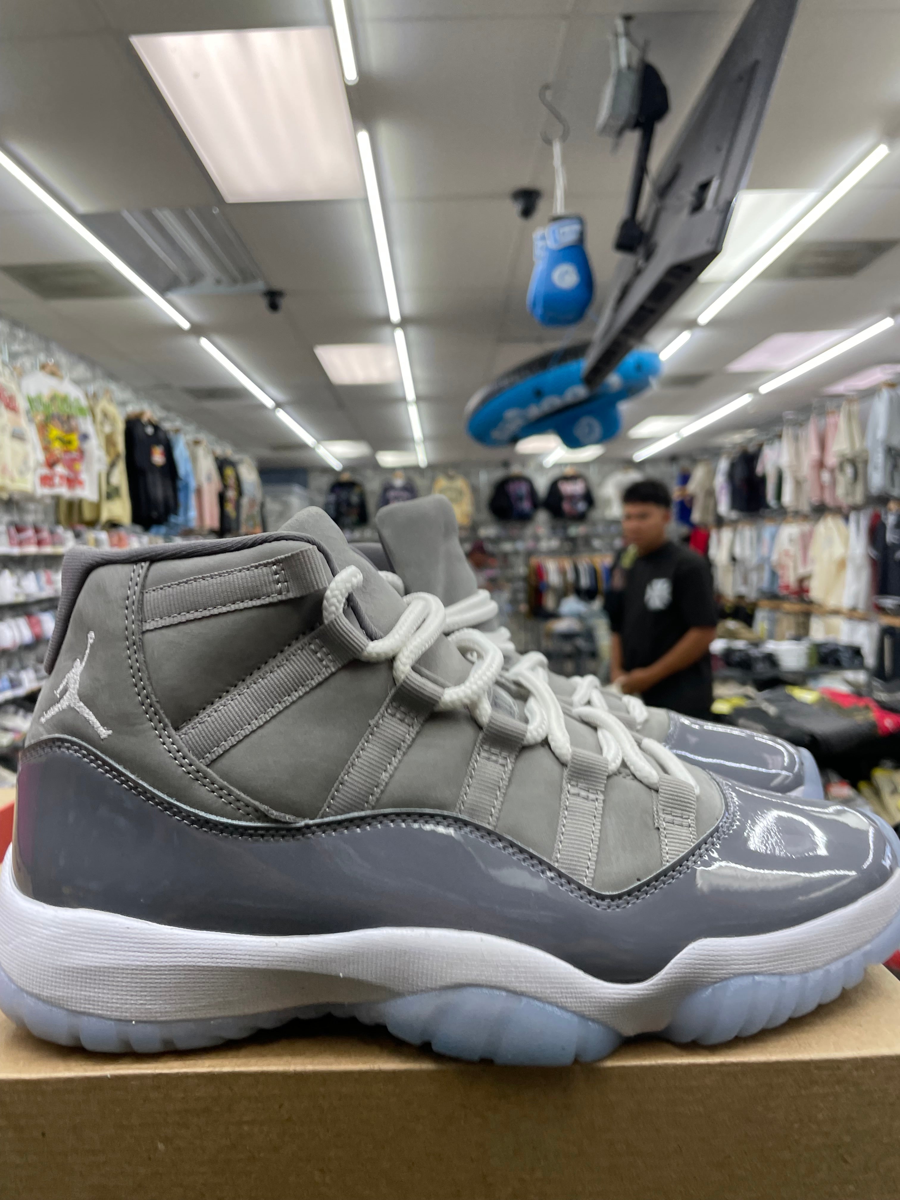 Air Jordan Retro 11 “Cool Grey” *Size 8.5 Preowned*