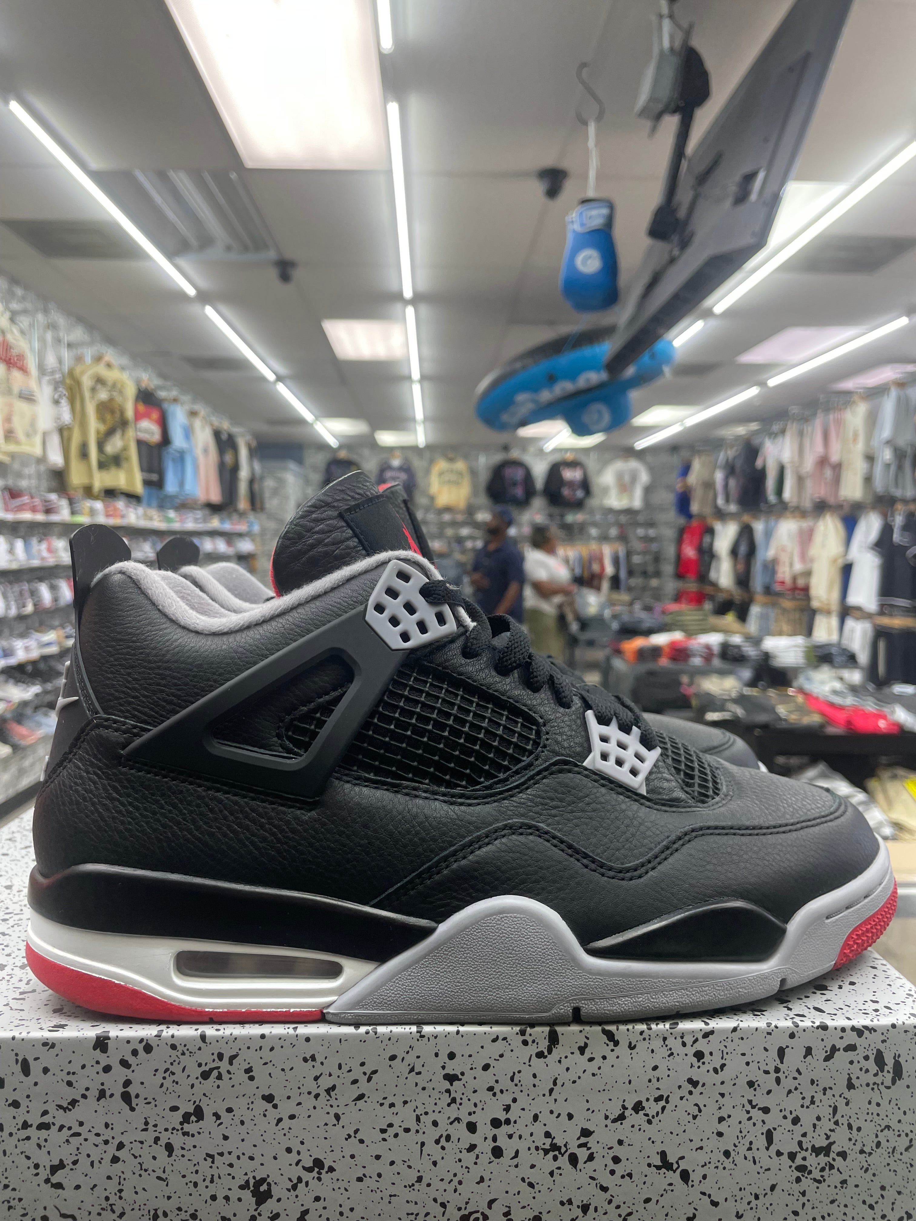 Air Jordan Retro 4 “Bred Reimagined” *Size 10 Preowned*