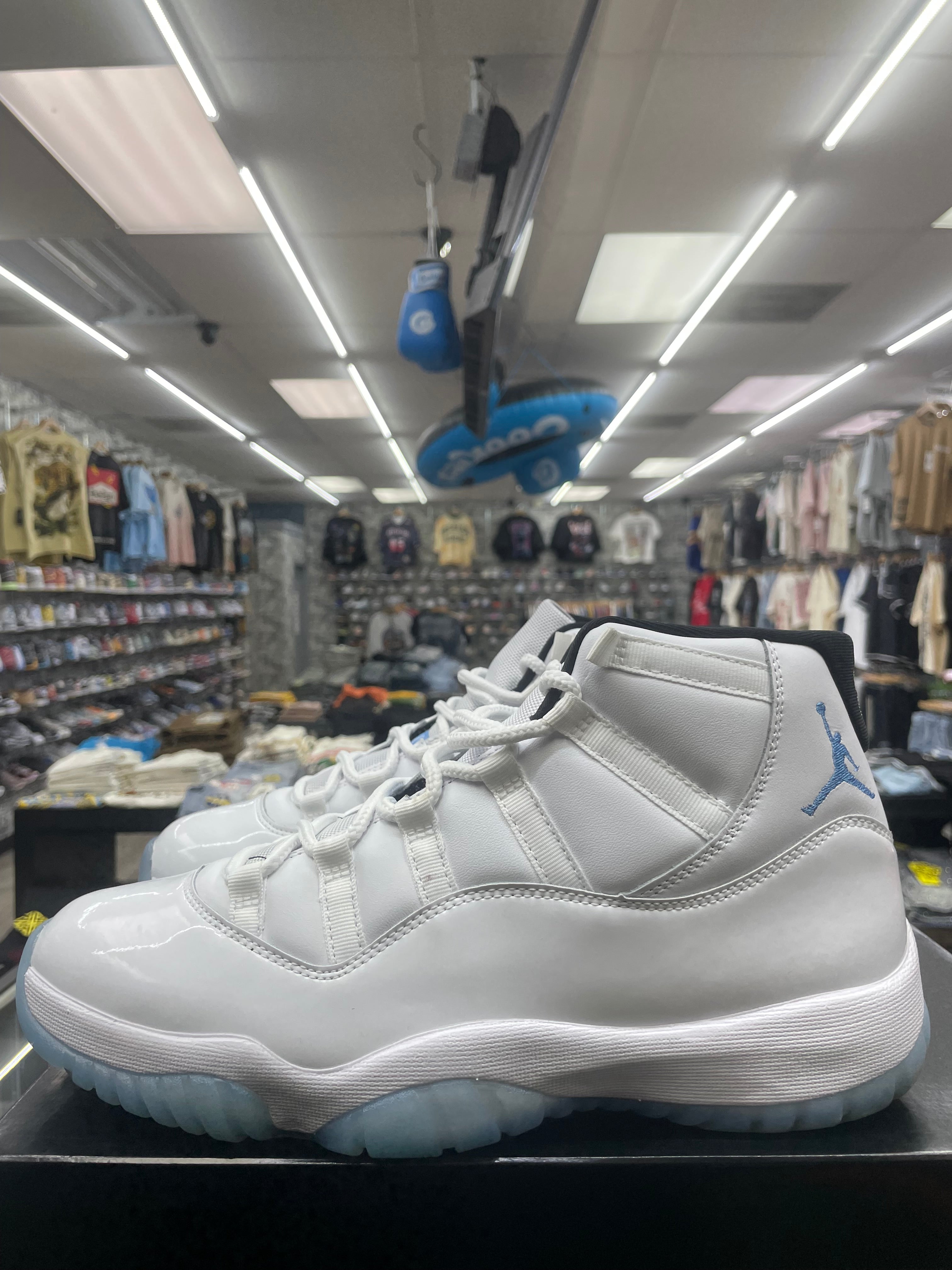 Air Jordan Retro 11 “Legend Blue” *Size 10.5 Preowned*