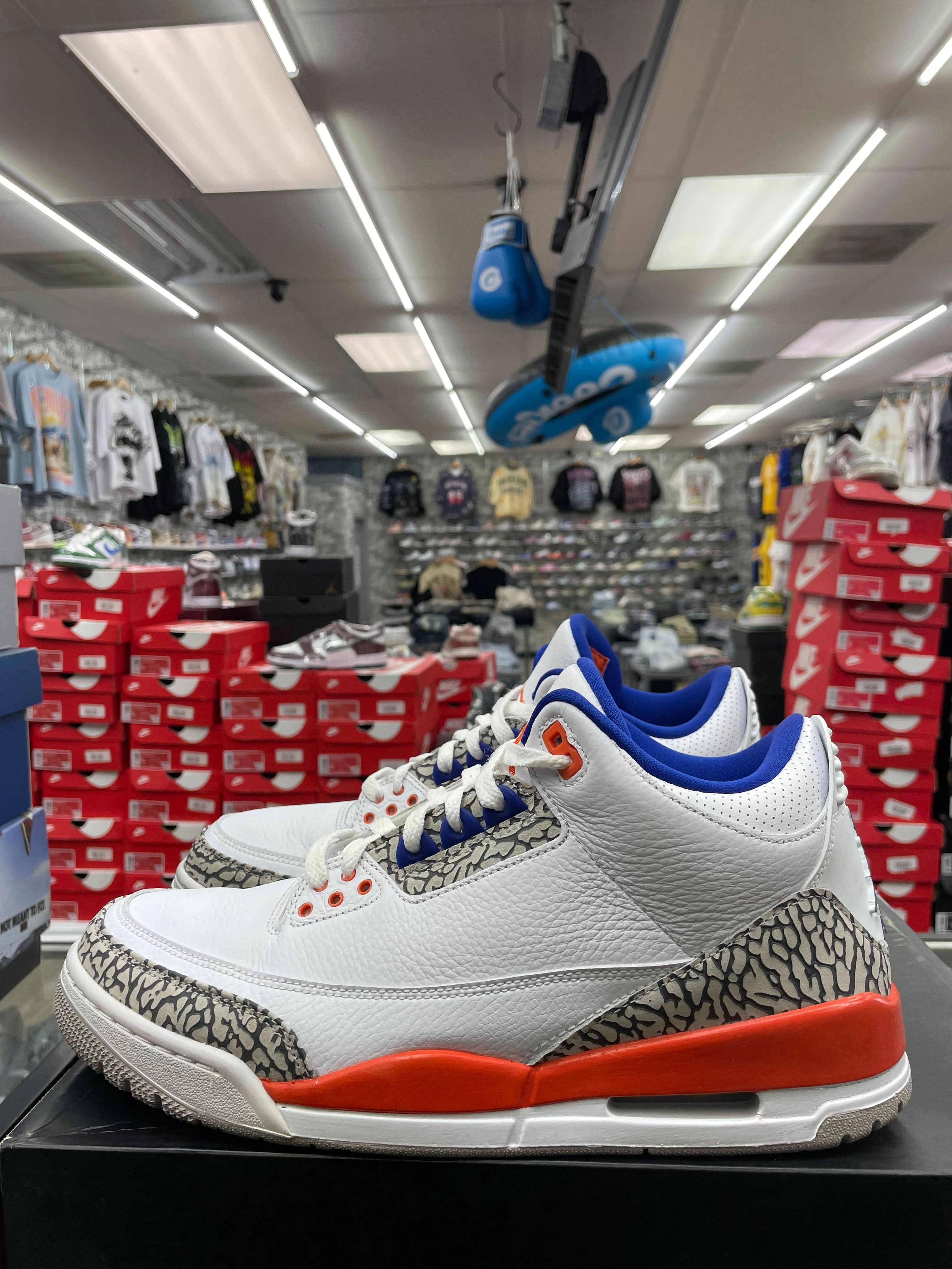 Air Jordan Retro 3 “Knicks” *Size 11 Preowned*