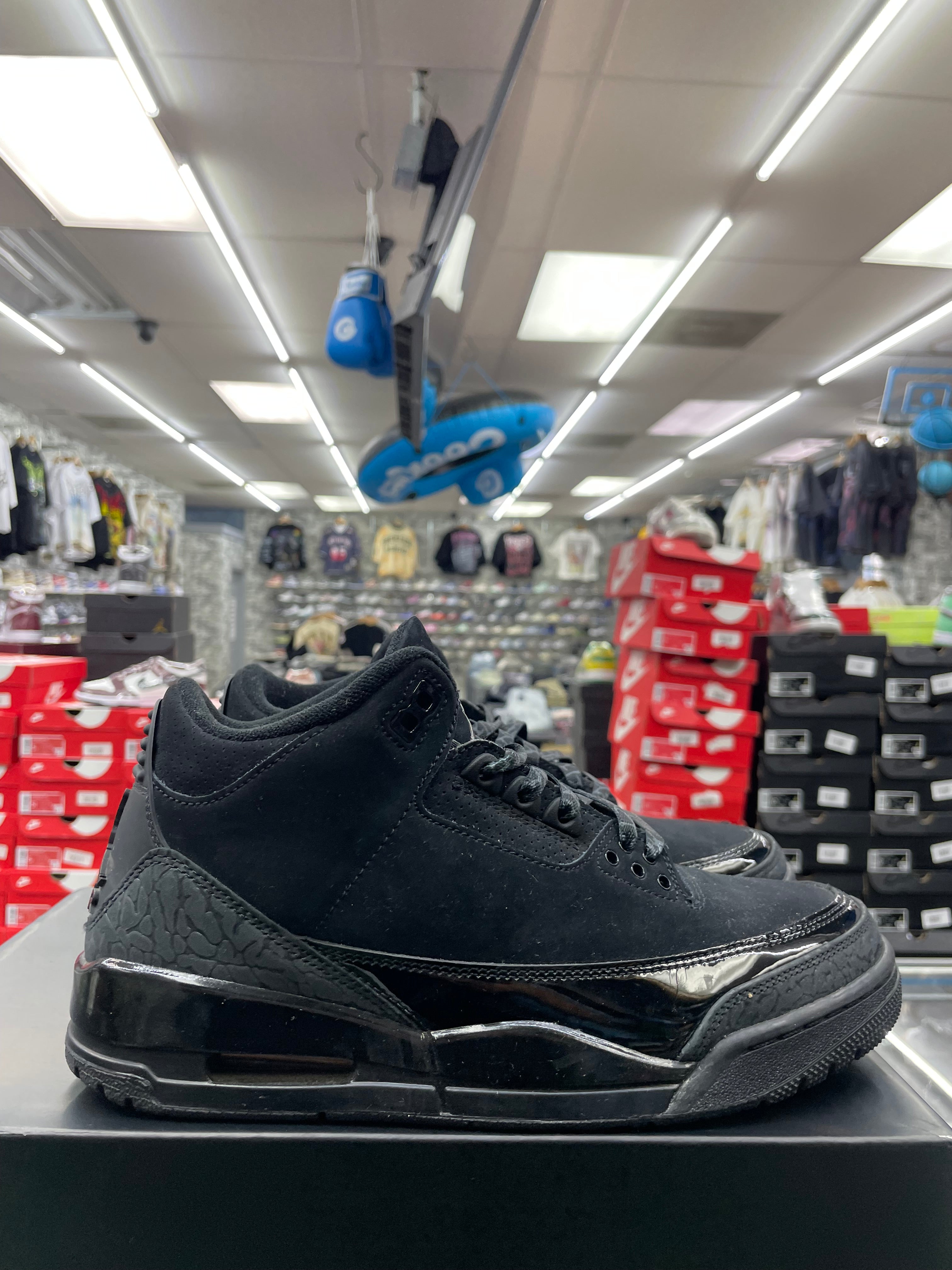 Air Jordan Retro 3 “Black Cat” *Size 8.5 Preowned*