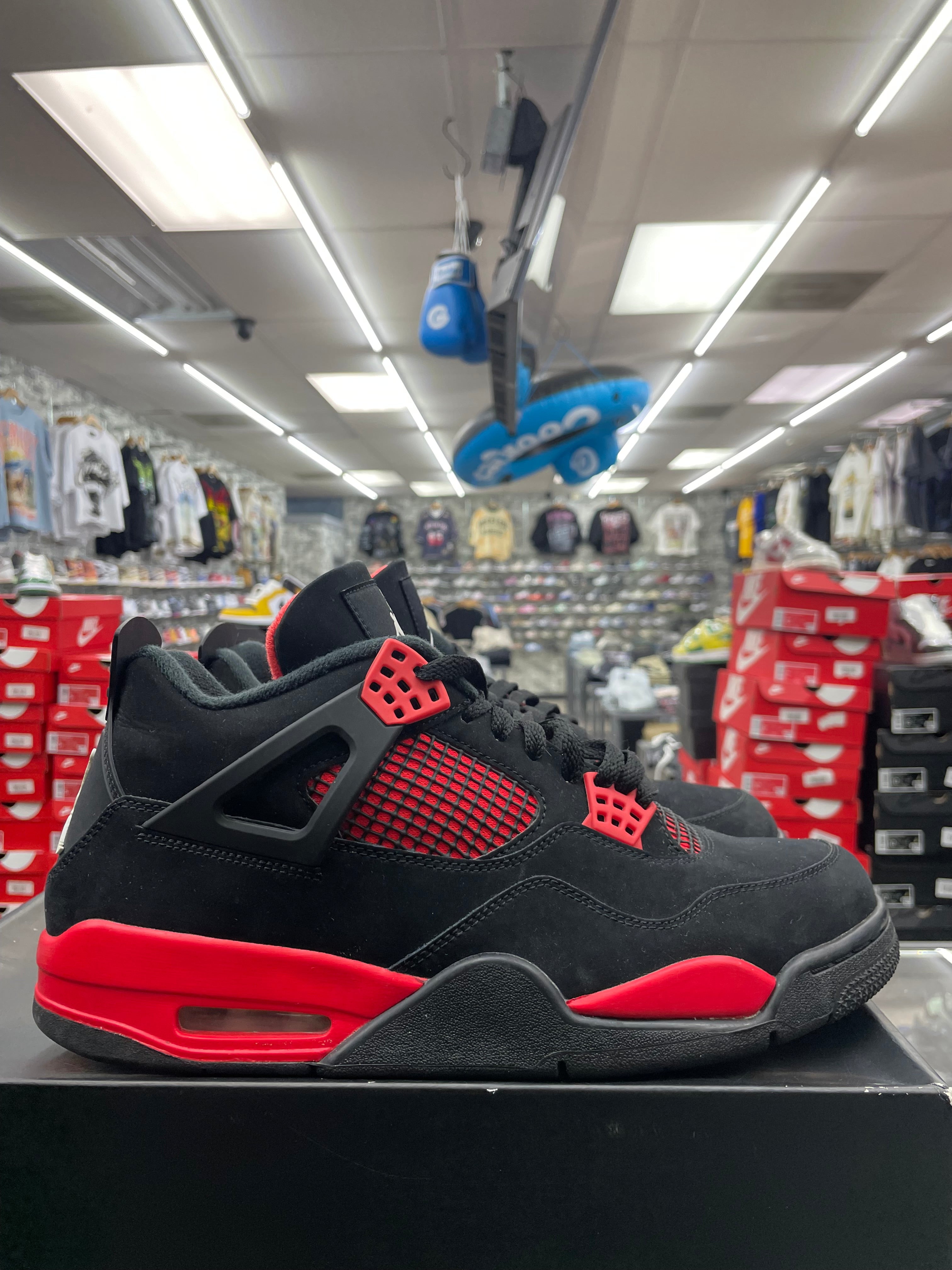 Air Jordan Retro 4 “Red Thunder” *Size 11.5 Preowned*