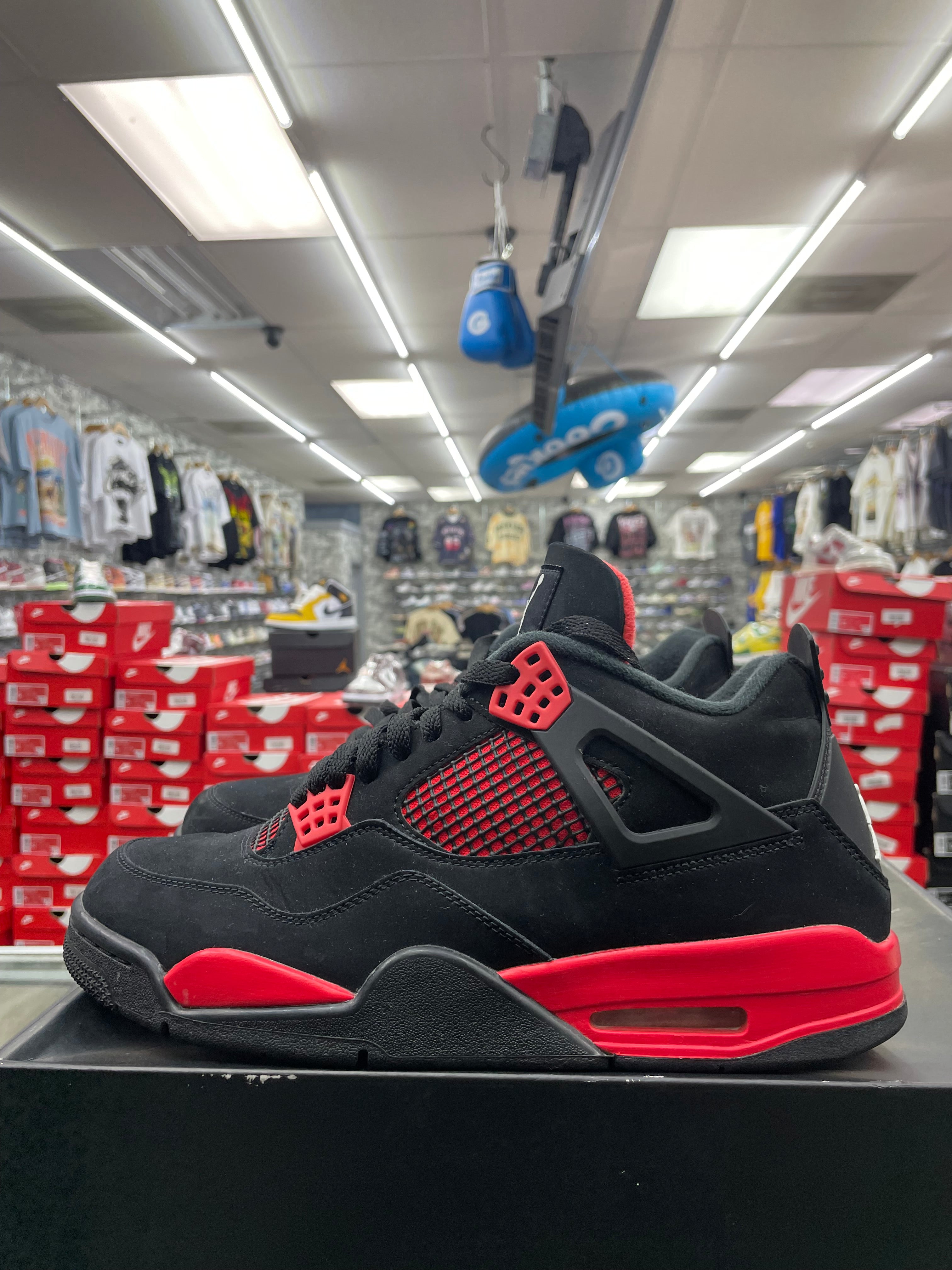 Air Jordan Retro 4 “Red Thunder” *Size 11.5 Preowned*