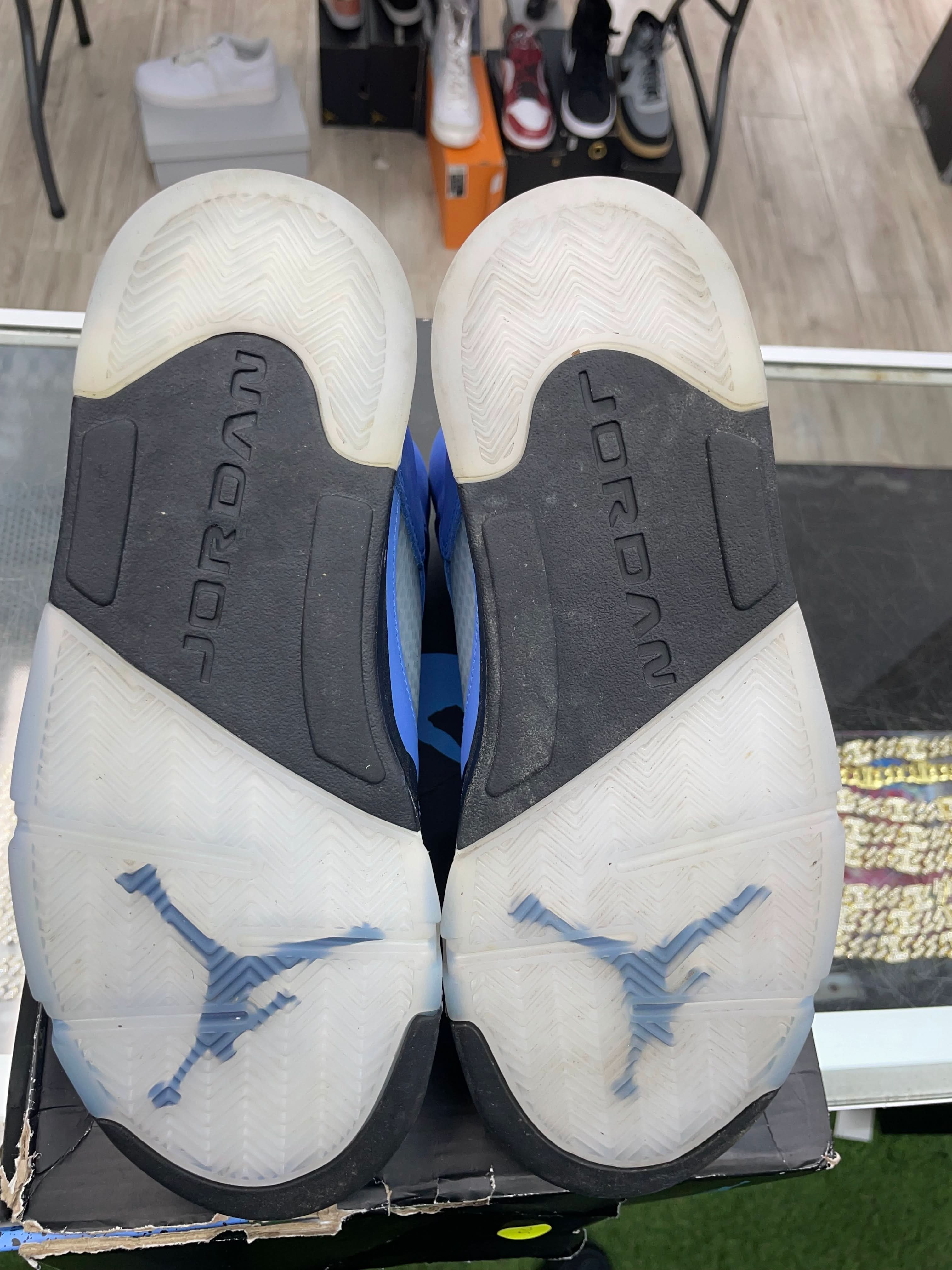 Air Jordan Retro 5 “Unc University Blue” *Size 8.5 Preowned*