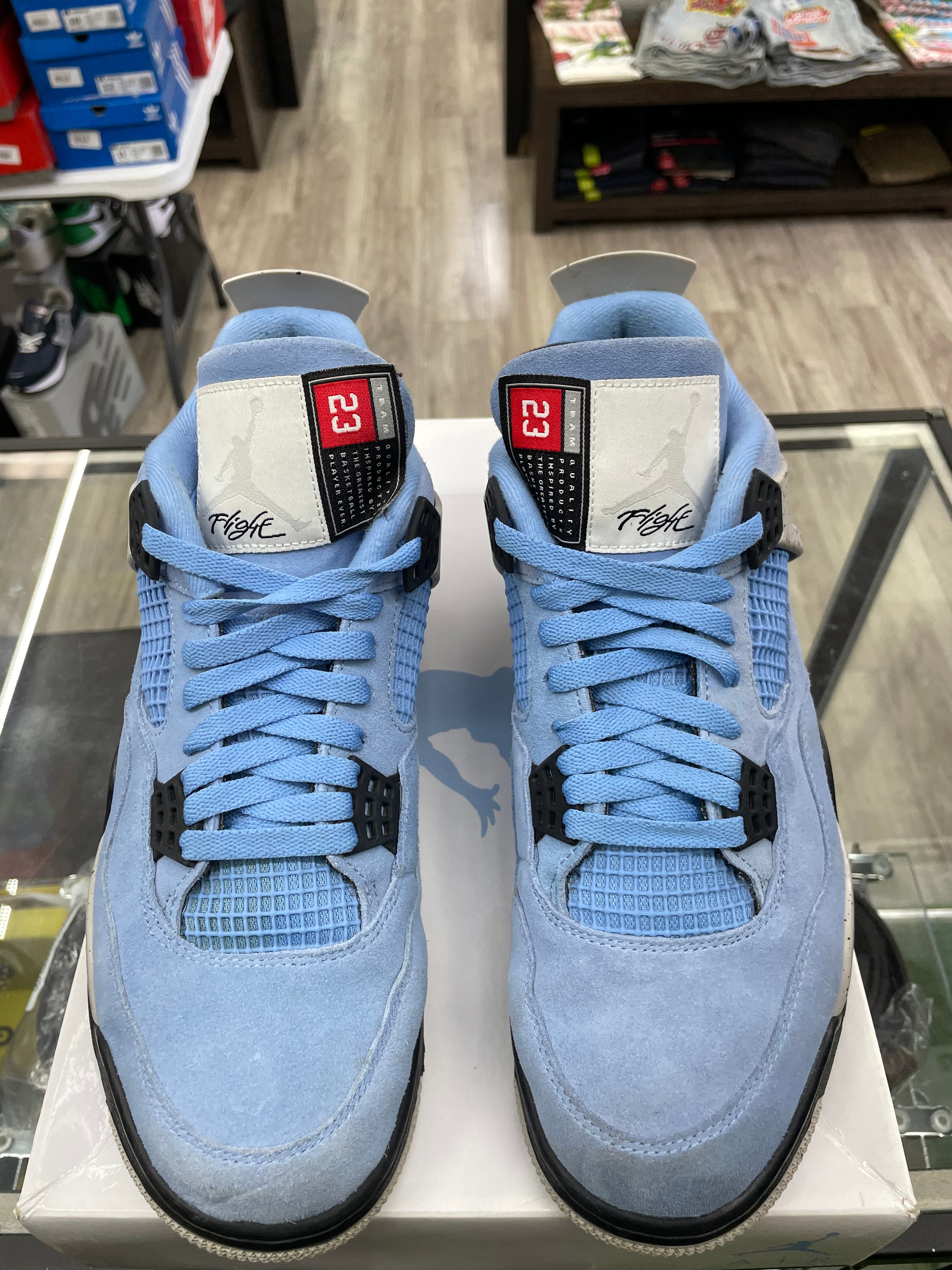 Air Jordan Retro 4 “University Blue” *Size 11 Preowned*