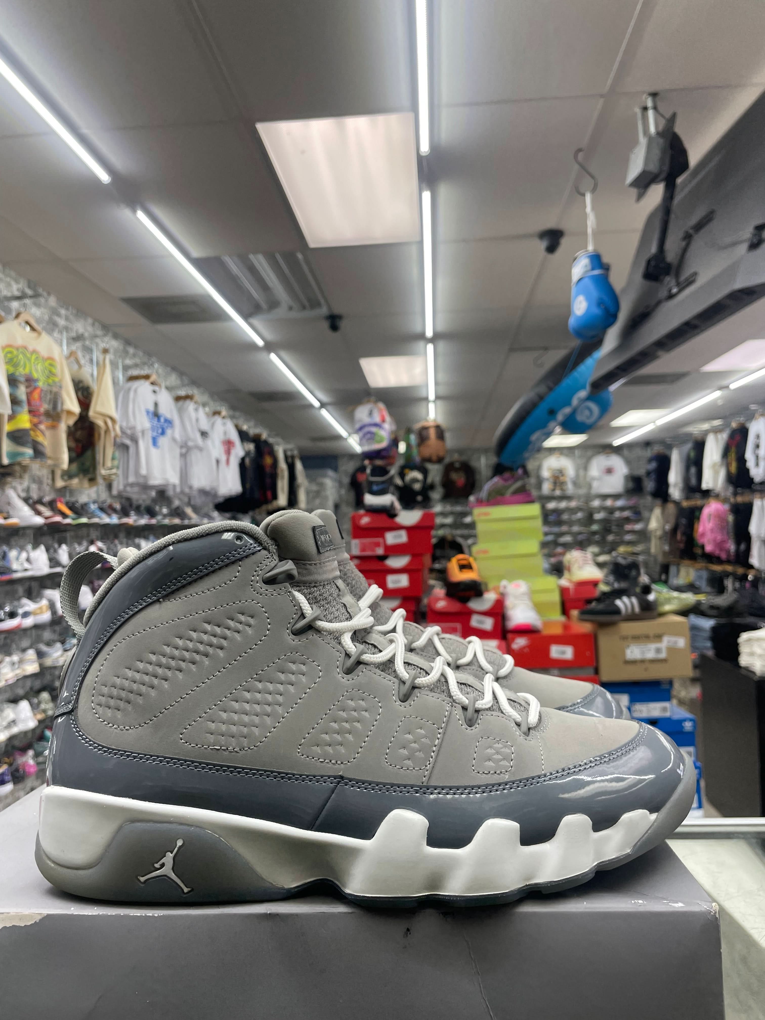 Air Jordan Retro 9 “Cool Grey” *Size 11.5 Preowned*