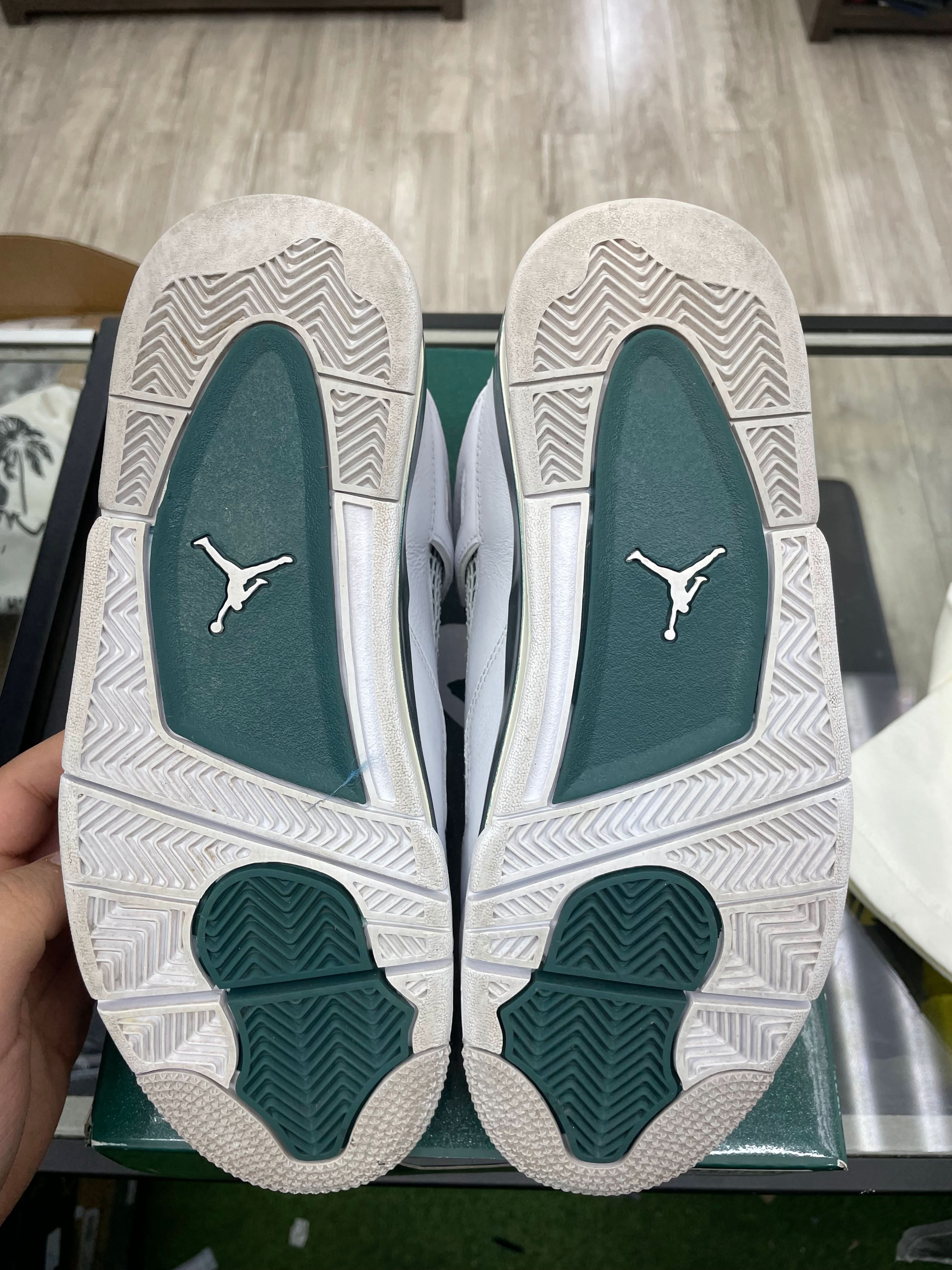 Air Jordan Retro 4 “Oxidized Green” *Size 8.5 Preowned*