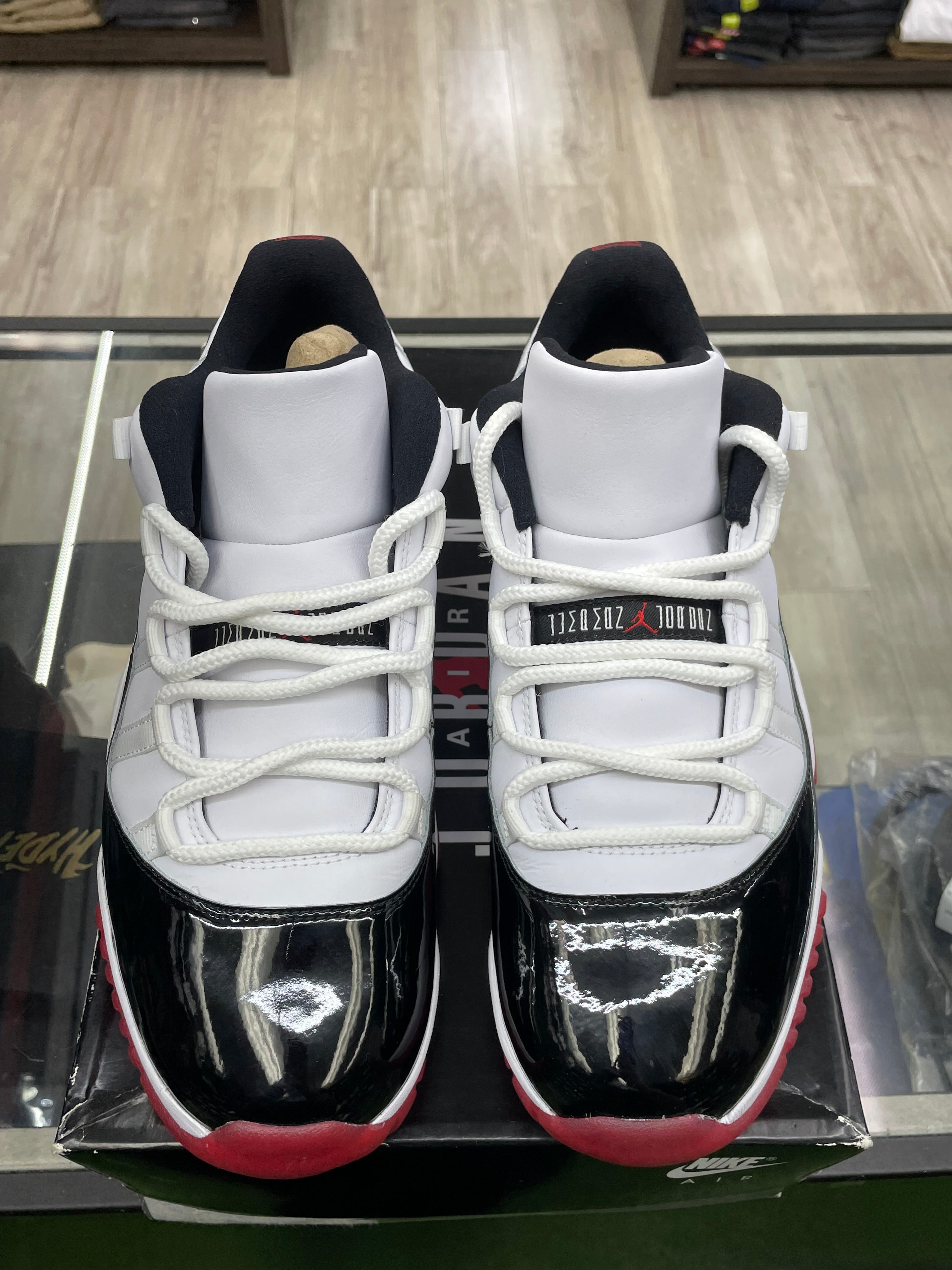 Air Jordan Retro 11 Low “Concord Bred” *Size 11 Preowned*
